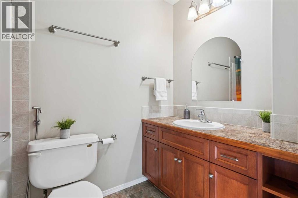 100b Westview Drive, Nanton, Alberta  T0L 1R0 - Photo 25 - A2281194