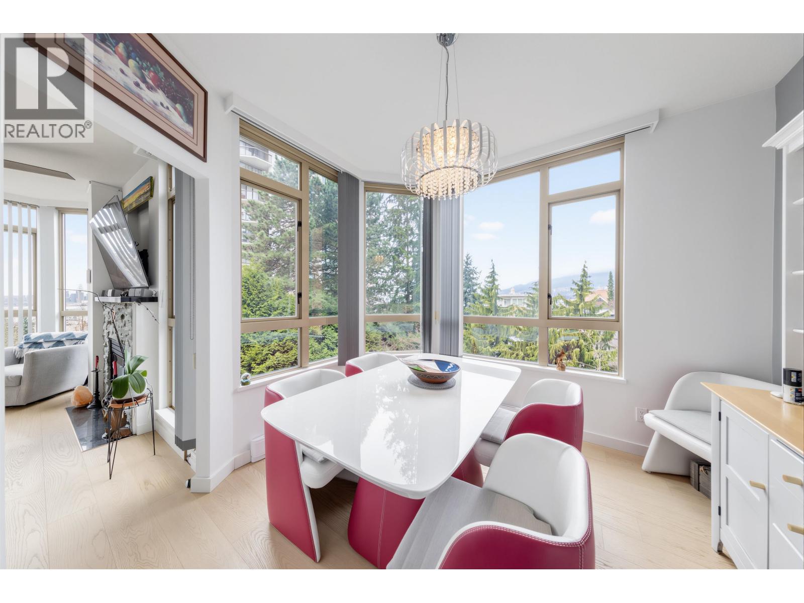 304 160 W Keith Road, North Vancouver, British Columbia  V7M 3M2 - Photo 9 - R3105015