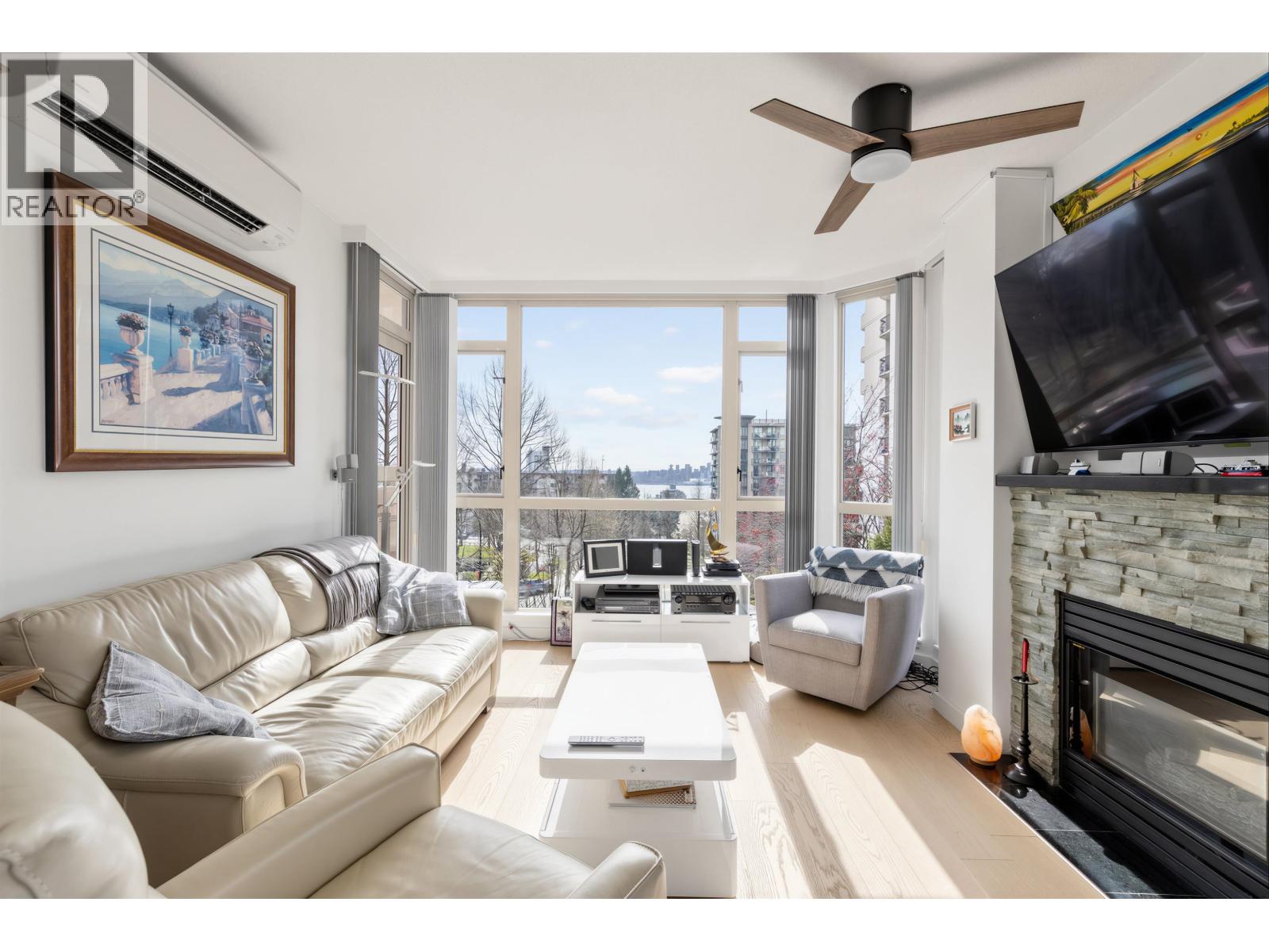 304 160 W Keith Road, North Vancouver, British Columbia  V7M 3M2 - Photo 6 - R3105015