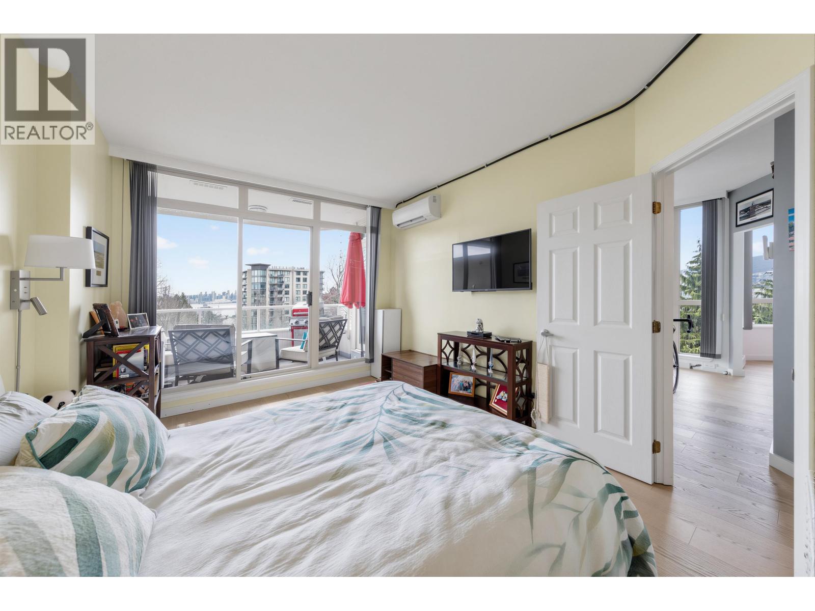 304 160 W Keith Road, North Vancouver, British Columbia  V7M 3M2 - Photo 14 - R3105015