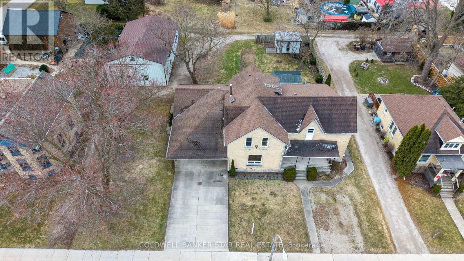 179 Main Street, North Middlesex, Ontario  N0M 1A0 - Photo 6 - X12937958