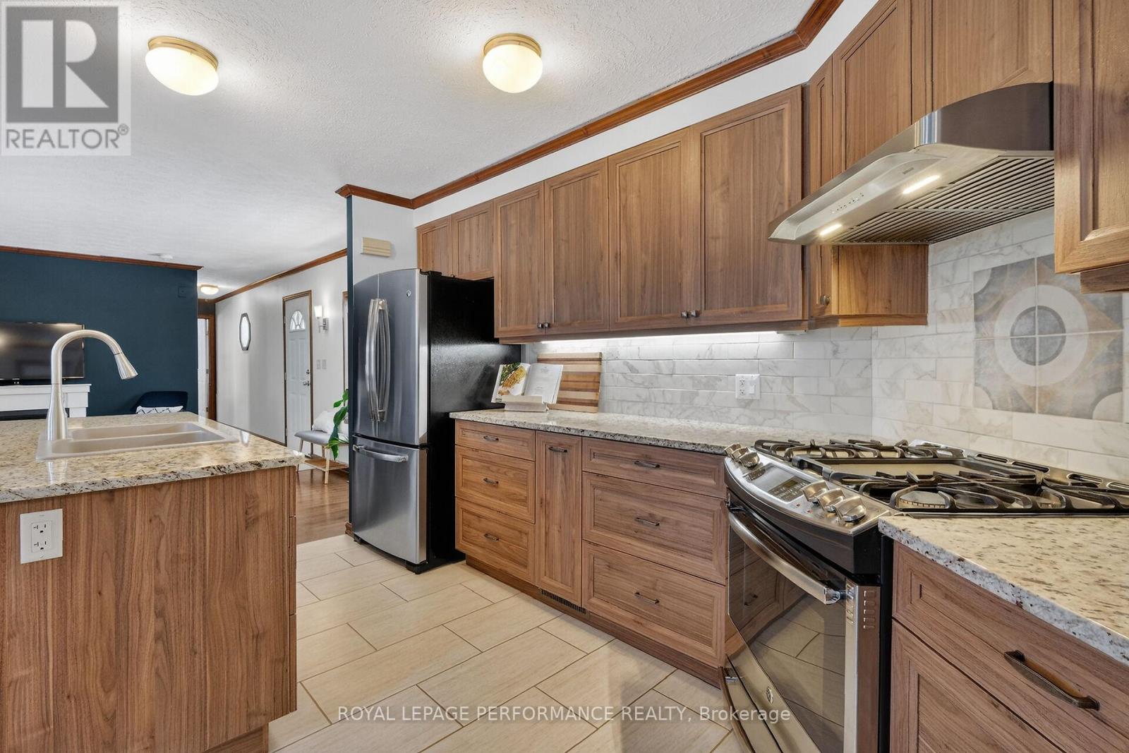 435 - 8250 County Road 17 Road, Clarence-Rockland, Ontario  K4K 1K7 - Photo 14 - X12937960