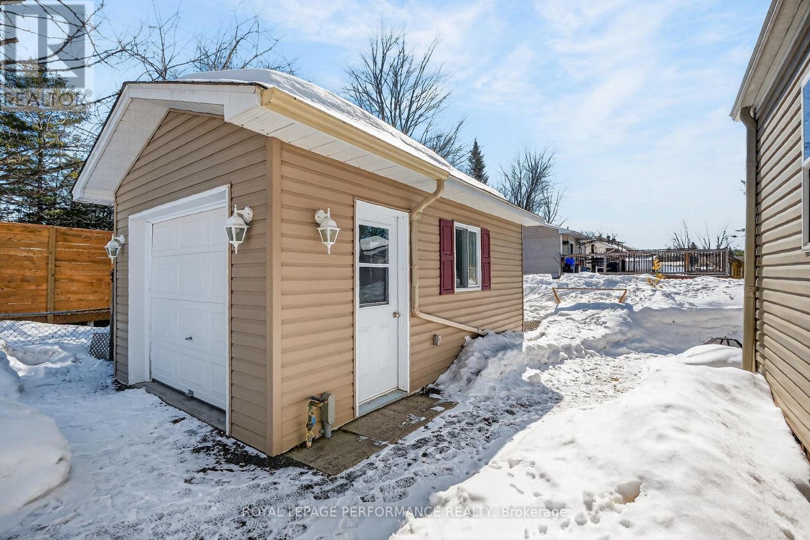 435 - 8250 County Road 17 Road, Clarence-Rockland, Ontario  K4K 1K7 - Photo 39 - X12937960