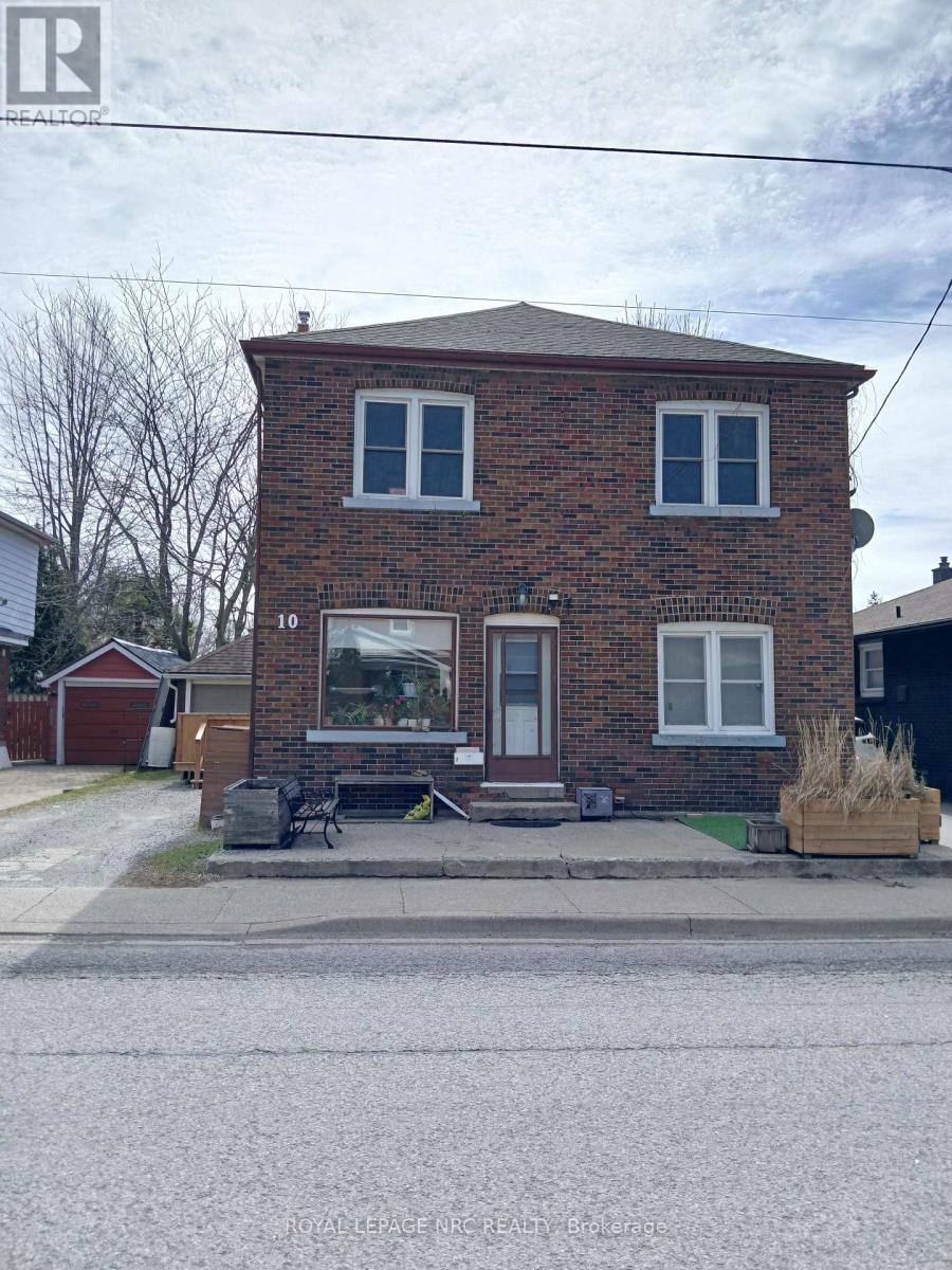 UPPER UNIT - 10 BEECH STREET, St. Catharines, Ontario