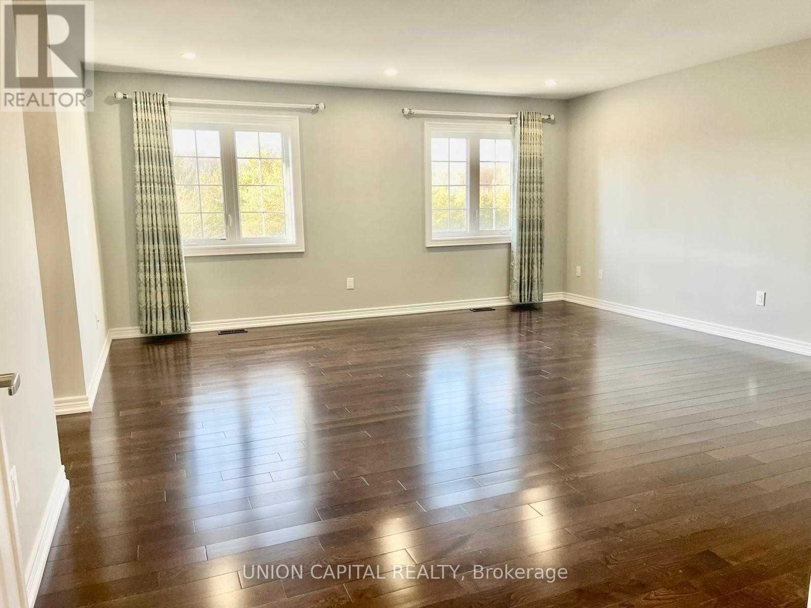 707 Clifford Perry Place, Newmarket, Ontario L3X 0J4 - Photo 12 - N12937974