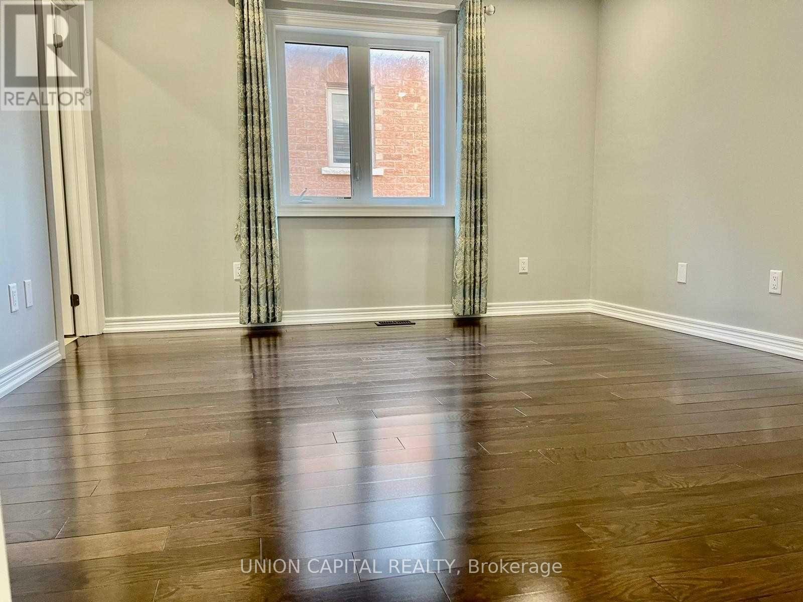 707 Clifford Perry Place, Newmarket, Ontario L3X 0J4 - Photo 14 - N12937974