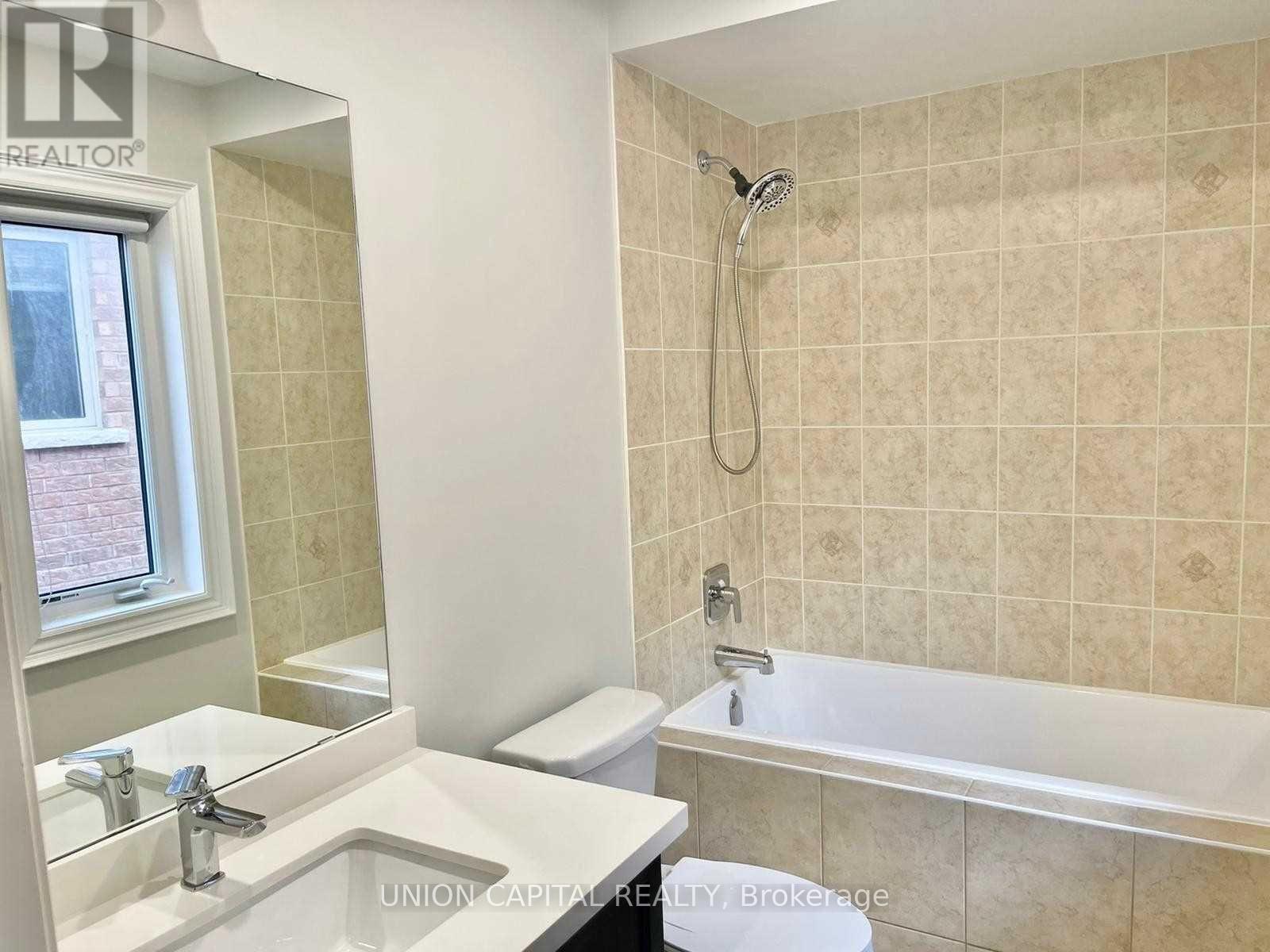 707 Clifford Perry Place, Newmarket, Ontario L3X 0J4 - Photo 23 - N12937974