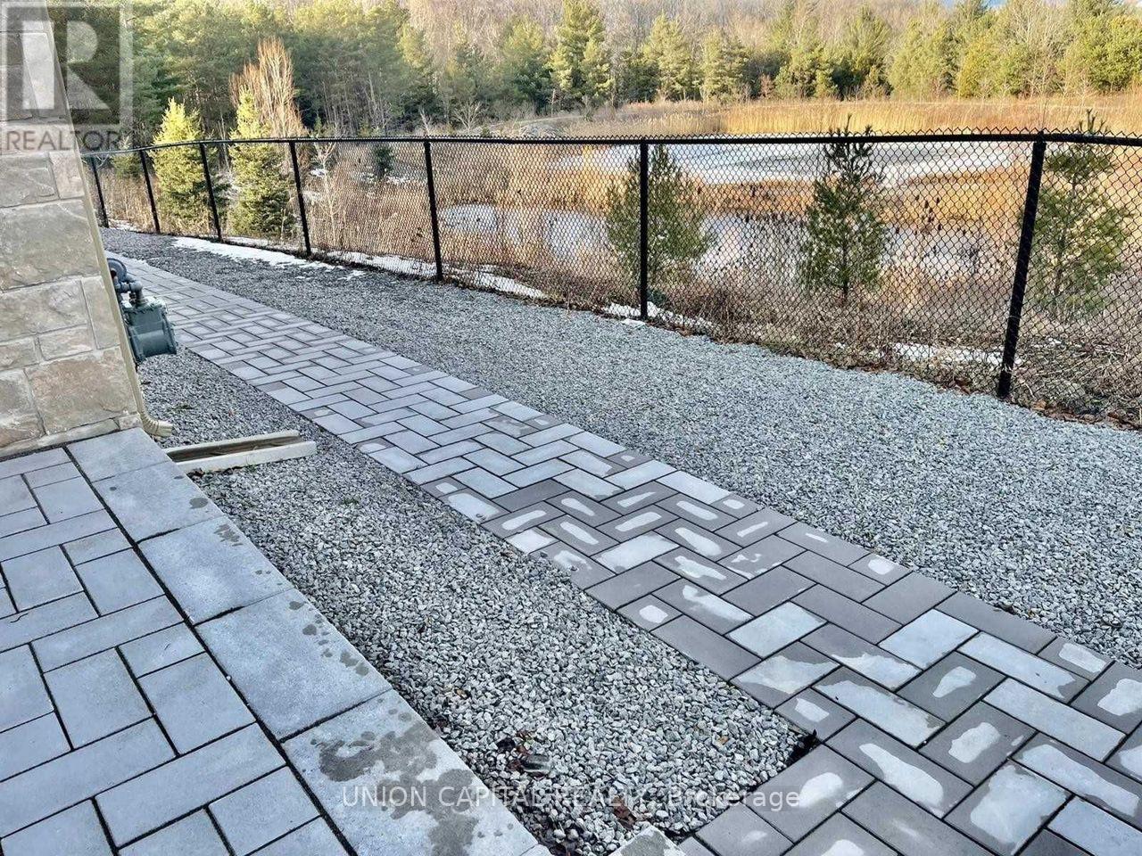 707 Clifford Perry Place, Newmarket, Ontario L3X 0J4 - Photo 31 - N12937974