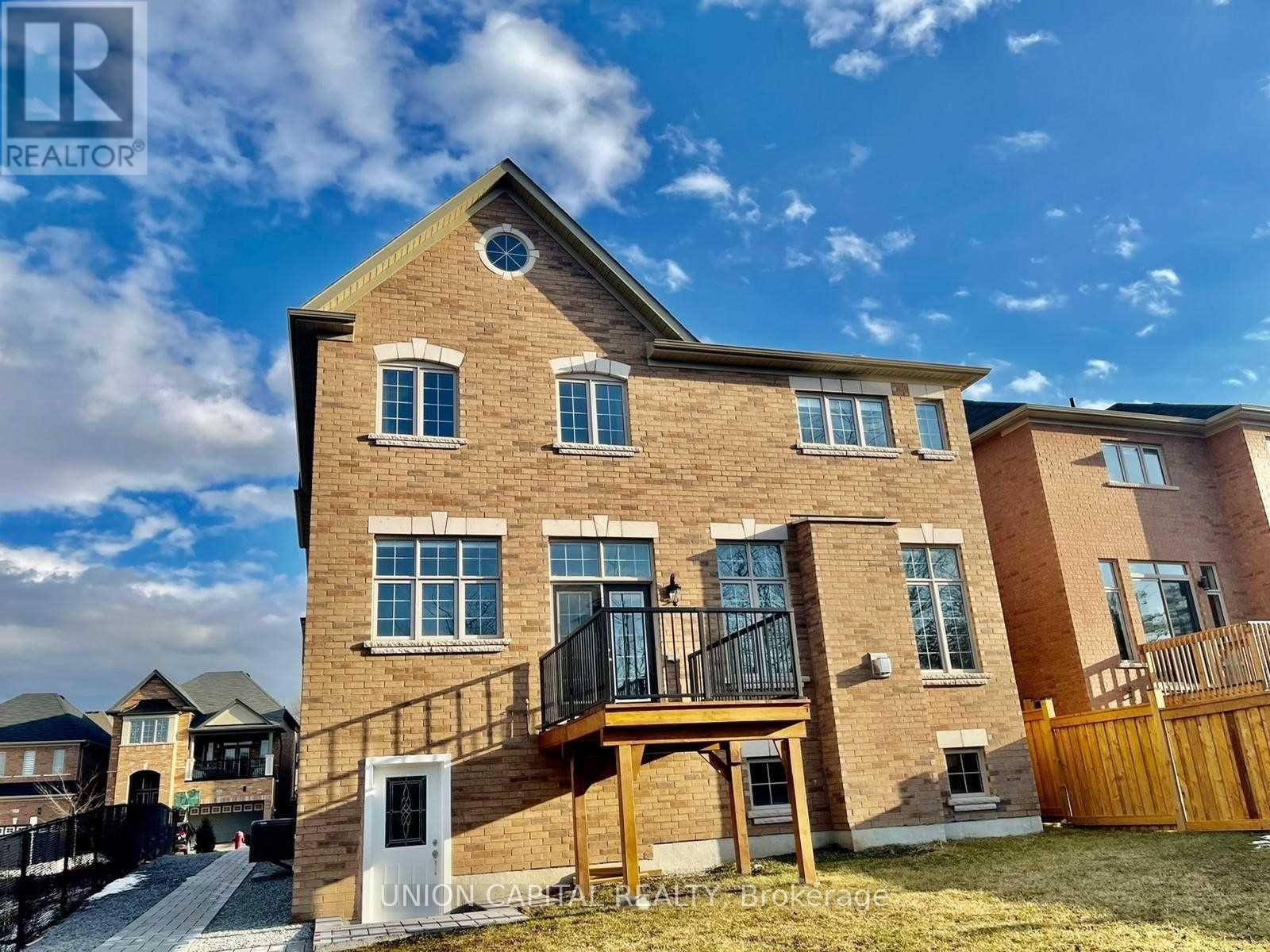 707 Clifford Perry Place, Newmarket, Ontario L3X 0J4 - Photo 32 - N12937974