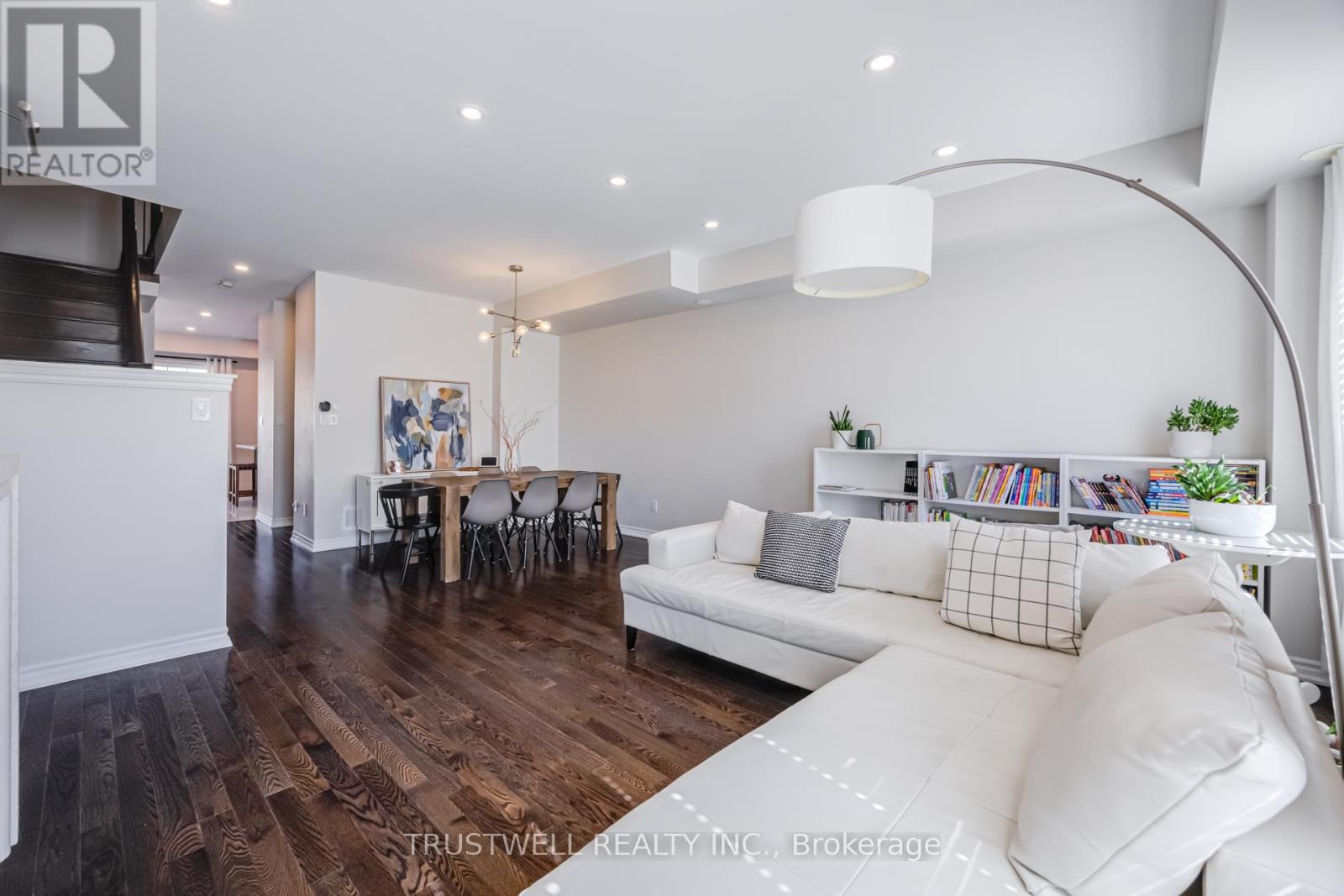 76 Donald Buttress Boulevard W, Markham, Ontario  L6C 0P1 - Photo 8 - N12937986