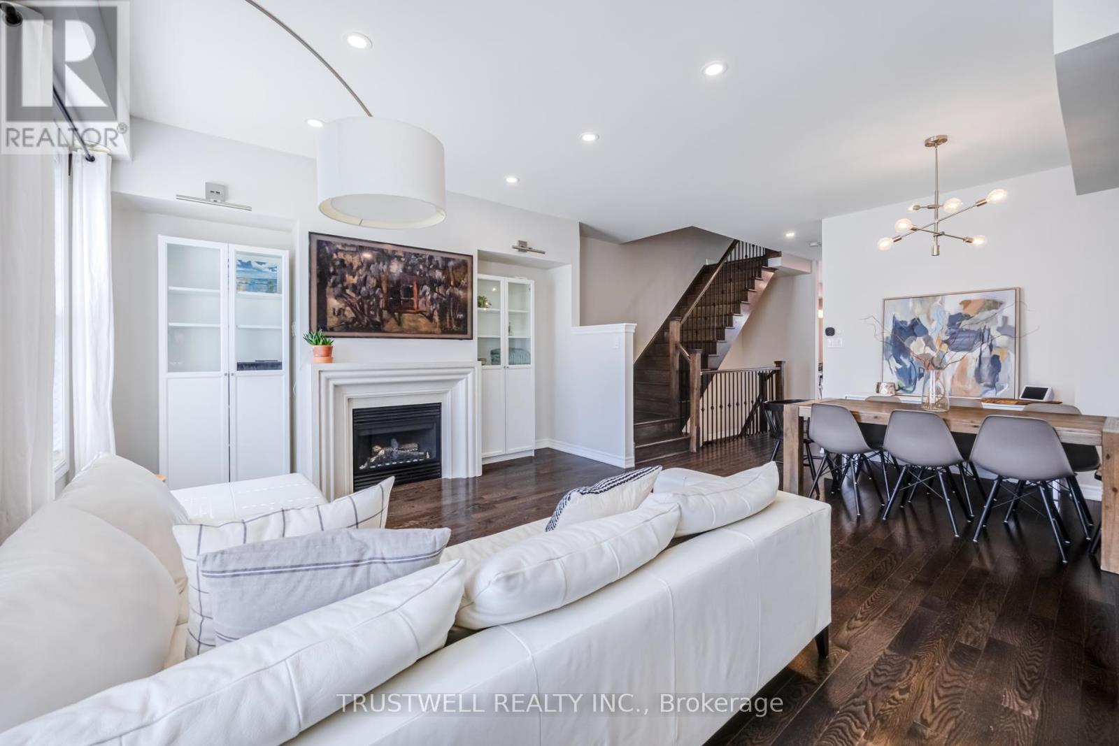 76 Donald Buttress Boulevard W, Markham, Ontario  L6C 0P1 - Photo 9 - N12937986