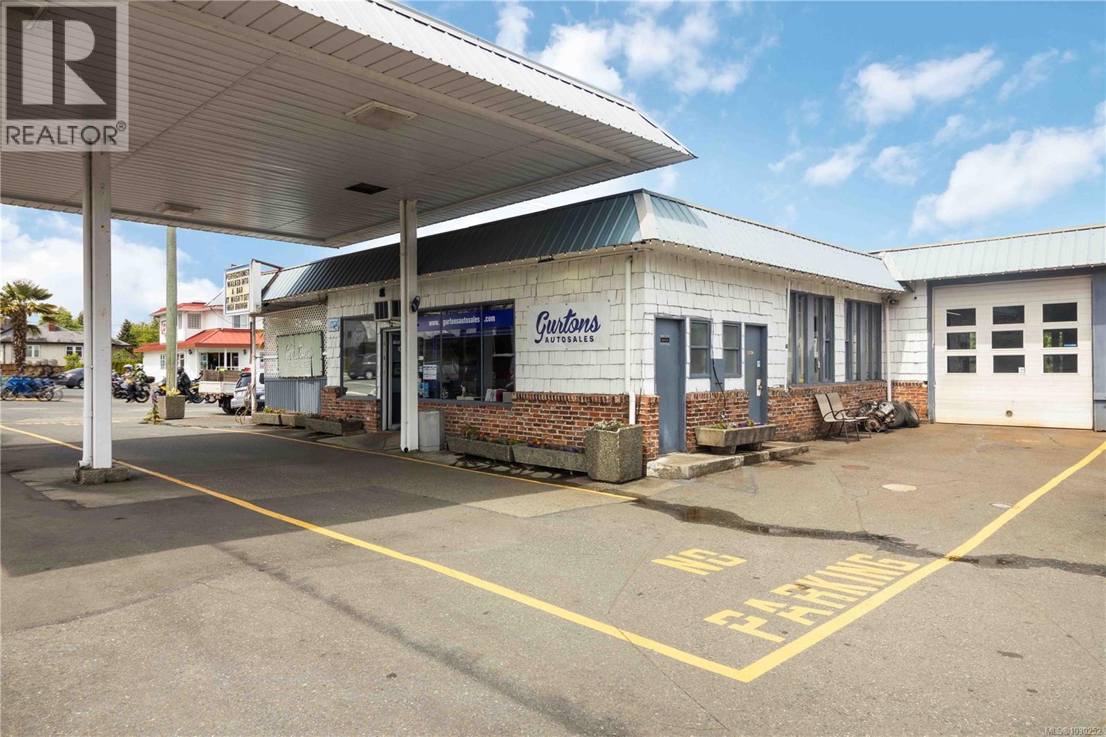 9139 East Saanich Rd, North Saanich, British Columbia