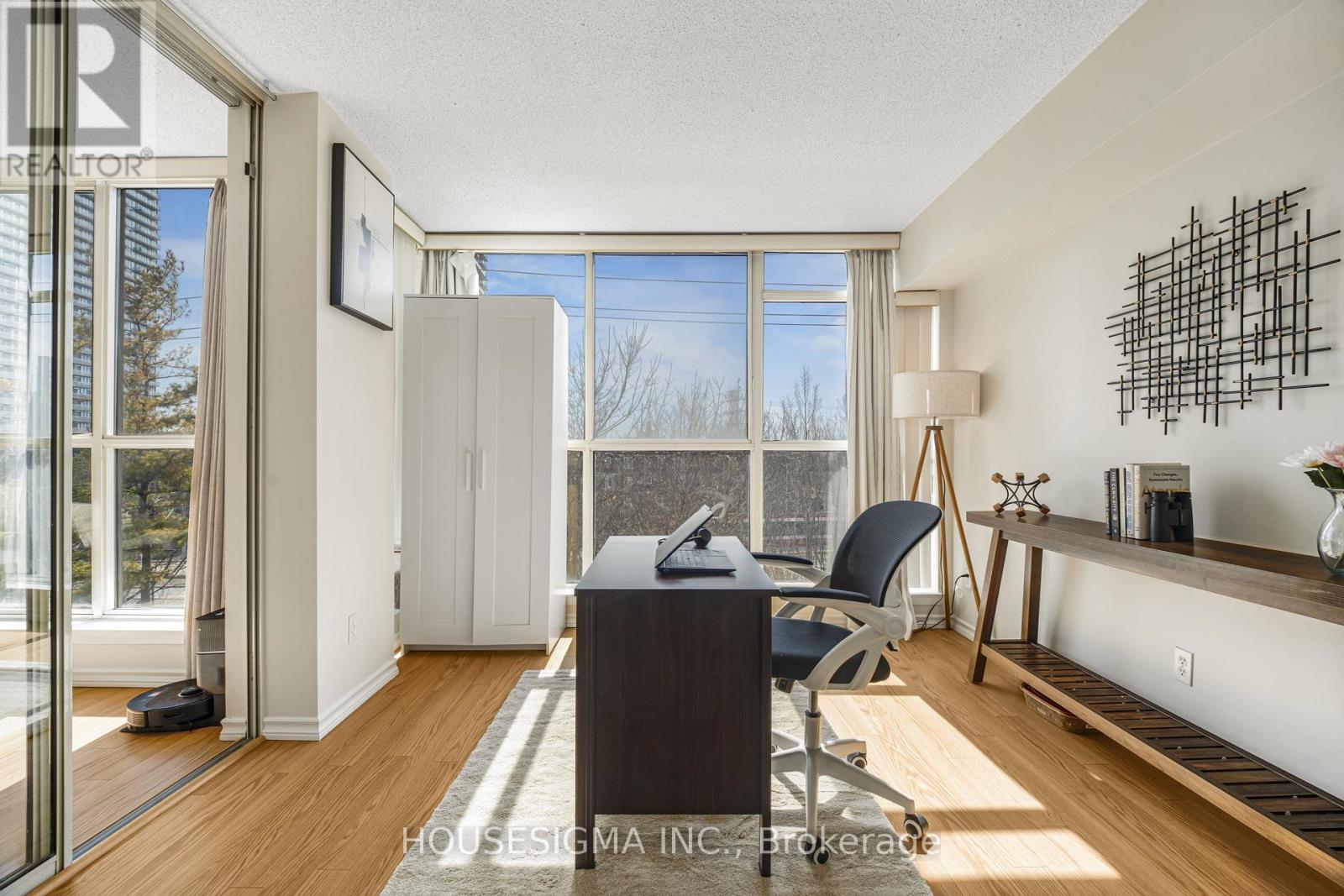 438 - 22 Southport Street, Toronto, Ontario M6S 4Y9 - Photo 15 - W12937982