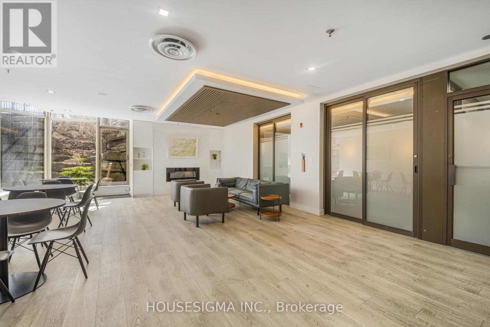 438 - 22 Southport Street, Toronto, Ontario M6S 4Y9 - Photo 32 - W12937982