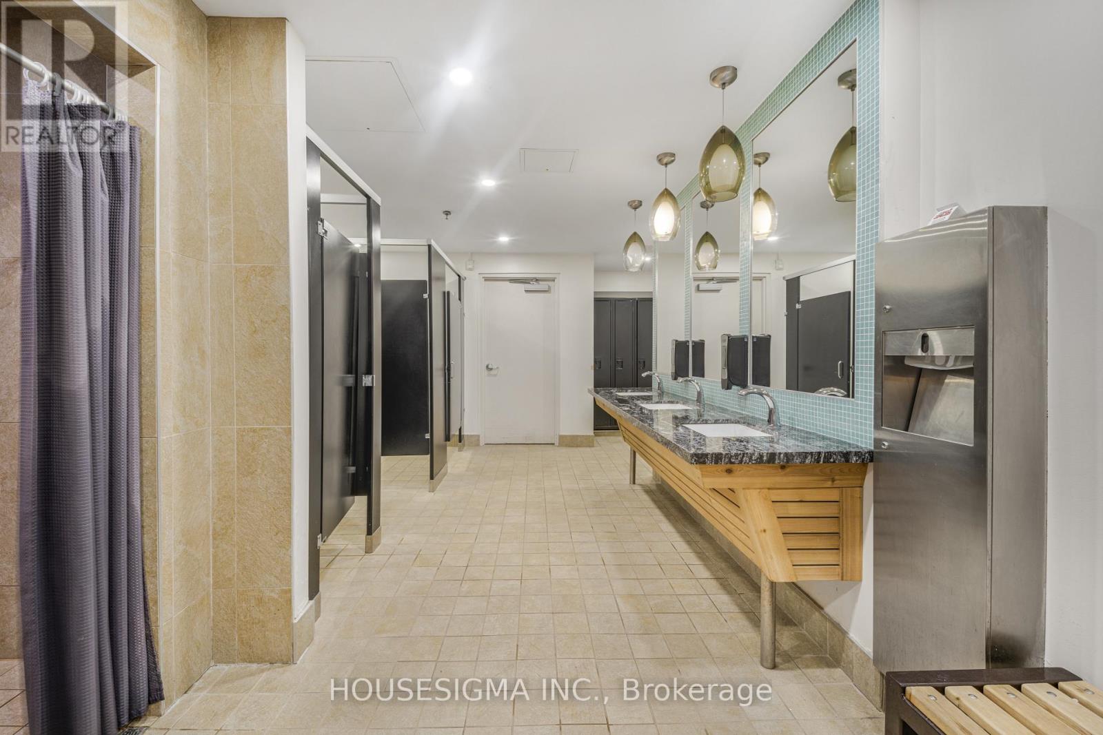 438 - 22 Southport Street, Toronto, Ontario M6S 4Y9 - Photo 34 - W12937982