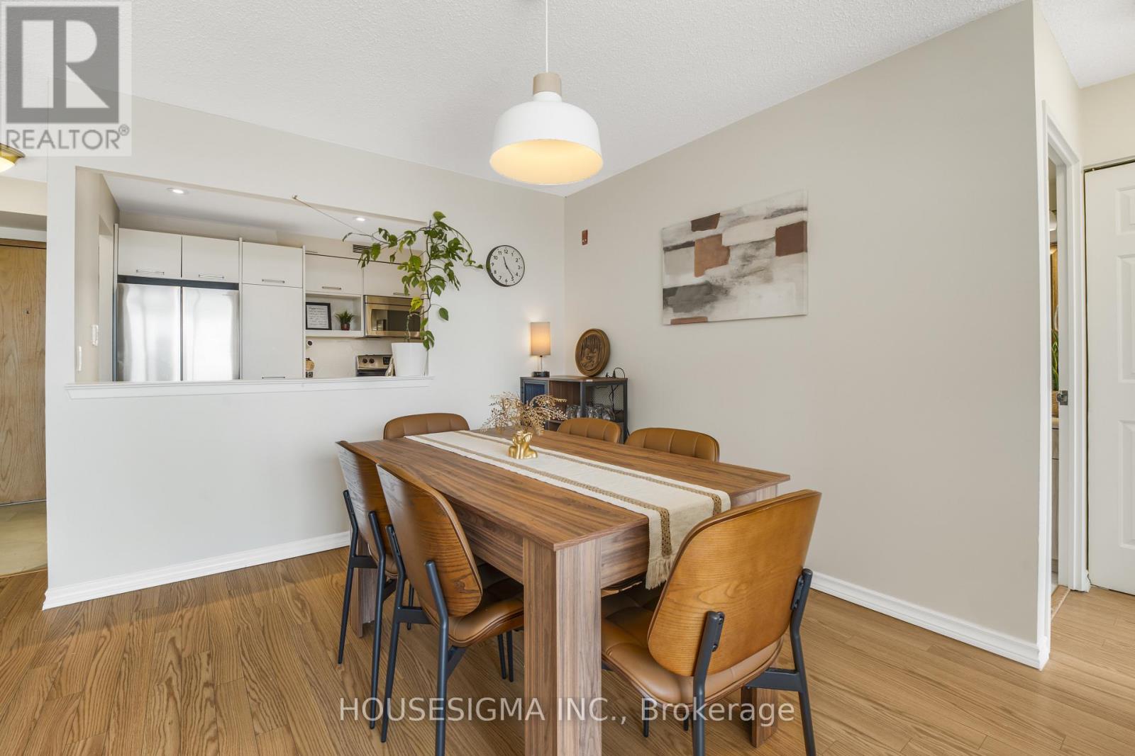 438 - 22 Southport Street, Toronto, Ontario M6S 4Y9 - Photo 8 - W12937982