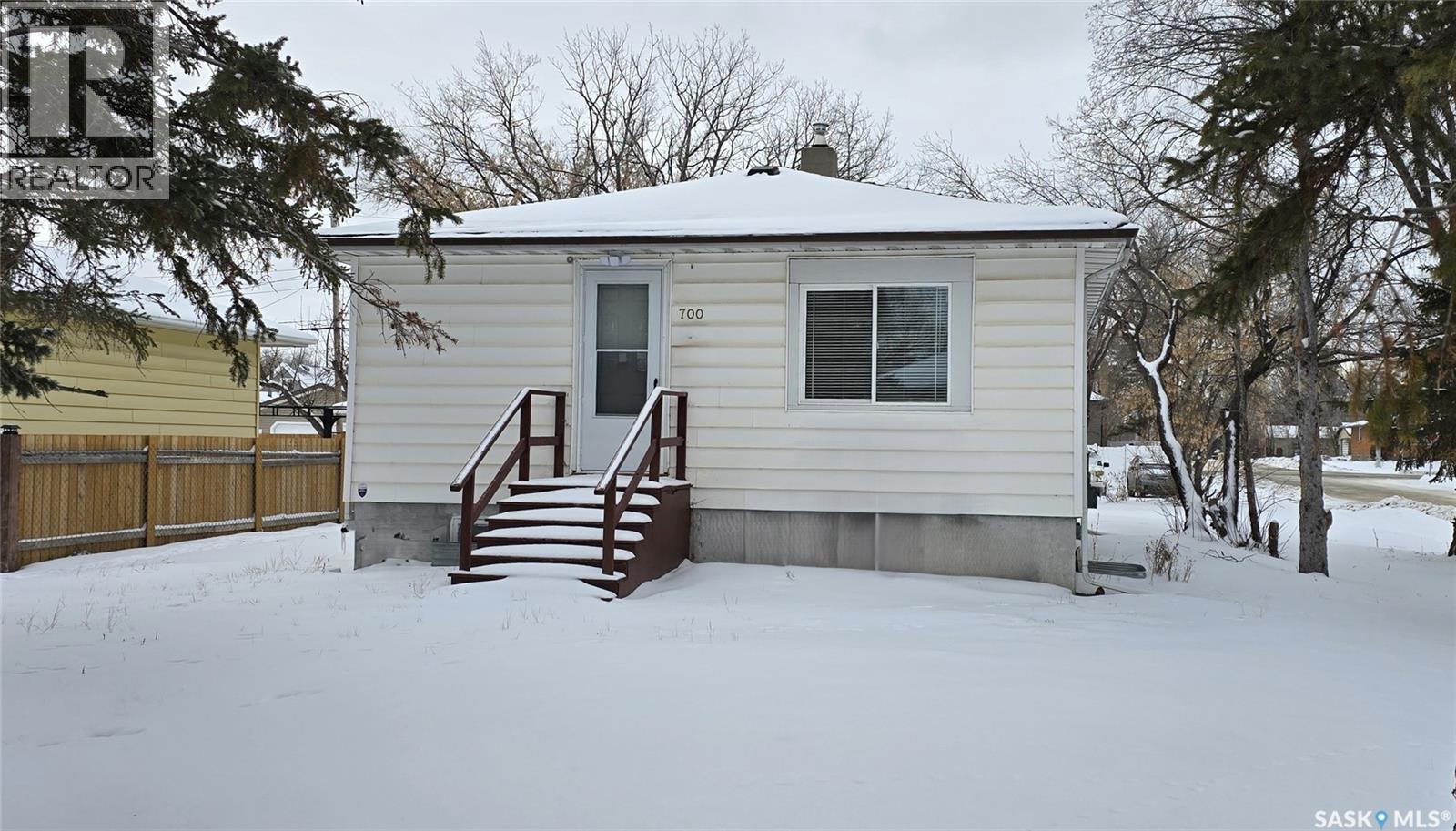 700 Montague Street, Regina, Saskatchewan  S4T 3G9 - Photo 1 - SK031683