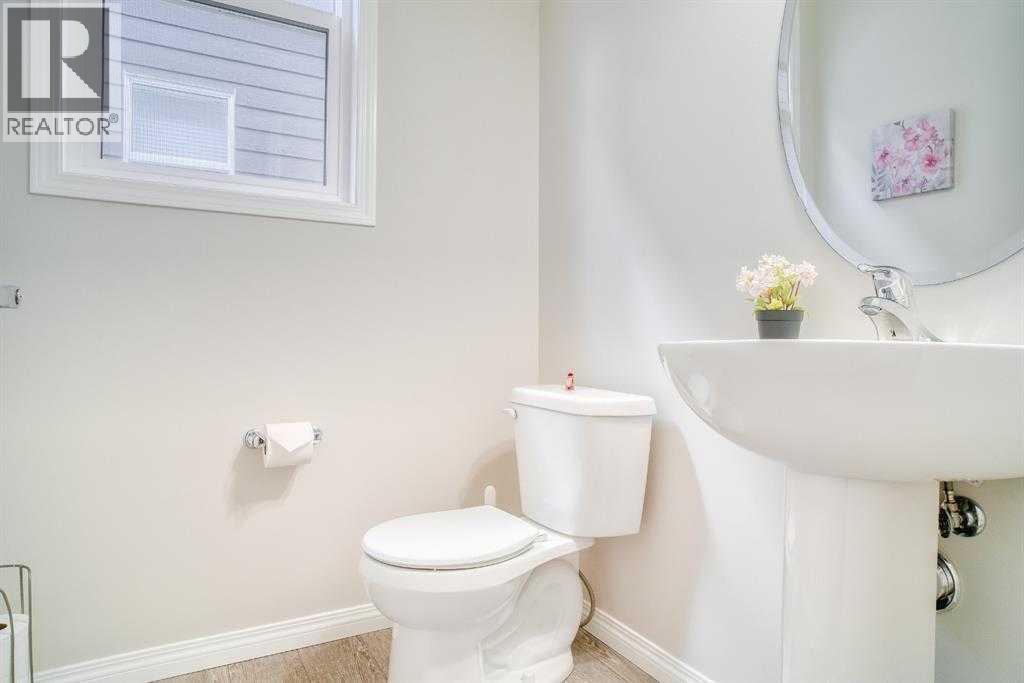 97 Yorkville Boulevard Sw, Calgary, Alberta  T2X 4J9 - Photo 25 - A2277782