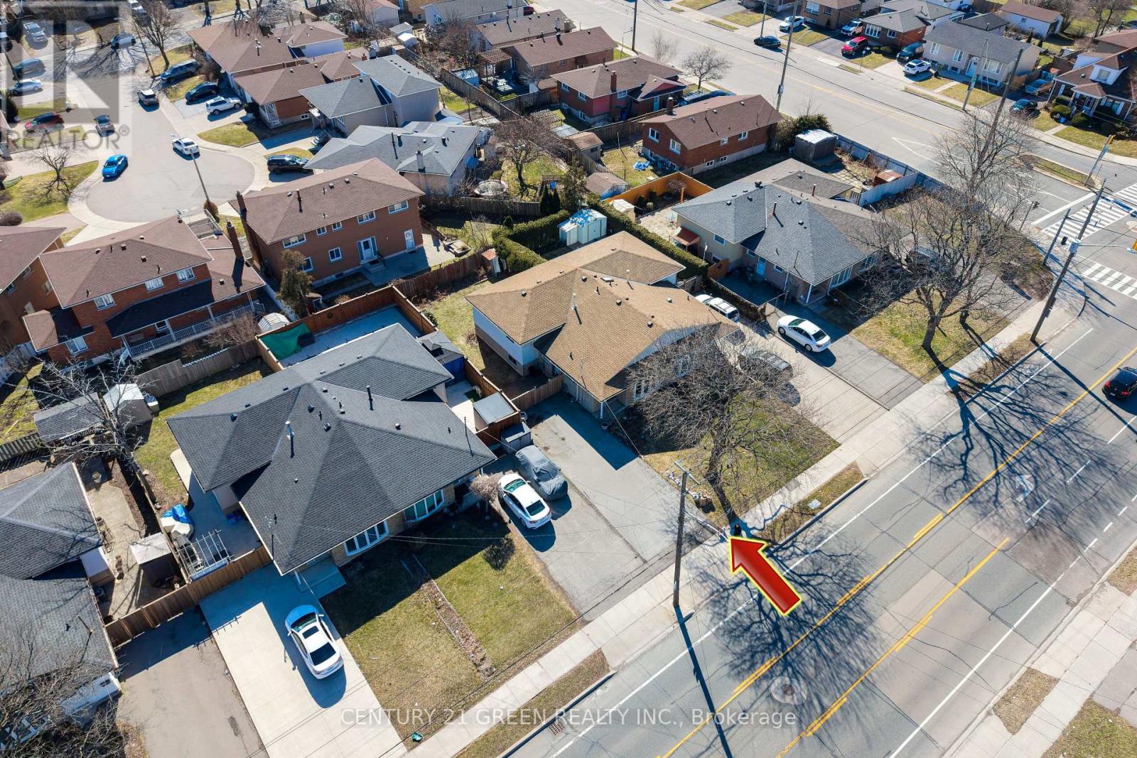 729 West 5th Street, Hamilton, Ontario  L9C 3R3 - Photo 3 - X12937976