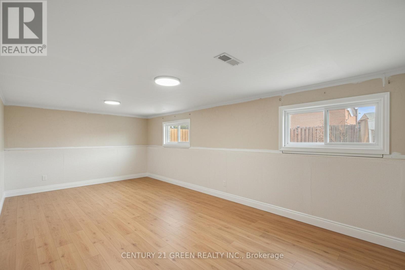 729 West 5th Street, Hamilton, Ontario  L9C 3R3 - Photo 31 - X12937976