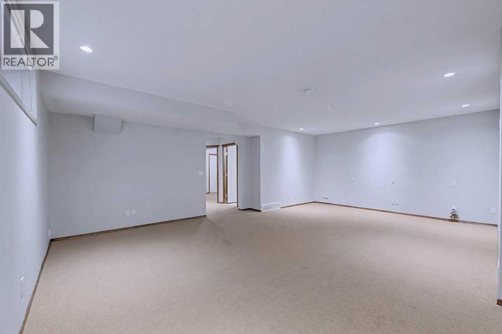 244 Eversyde Mews Sw, Calgary, Alberta  T2Y 5E2 - Photo 37 - A2287075