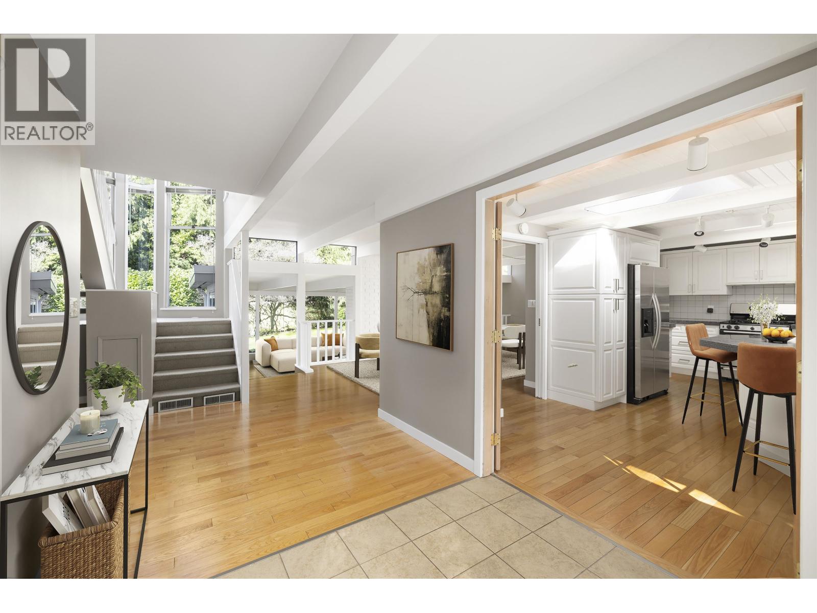 5735 Bluebell Drive, West Vancouver, British Columbia  V7W 1T2 - Photo 4 - R3104470