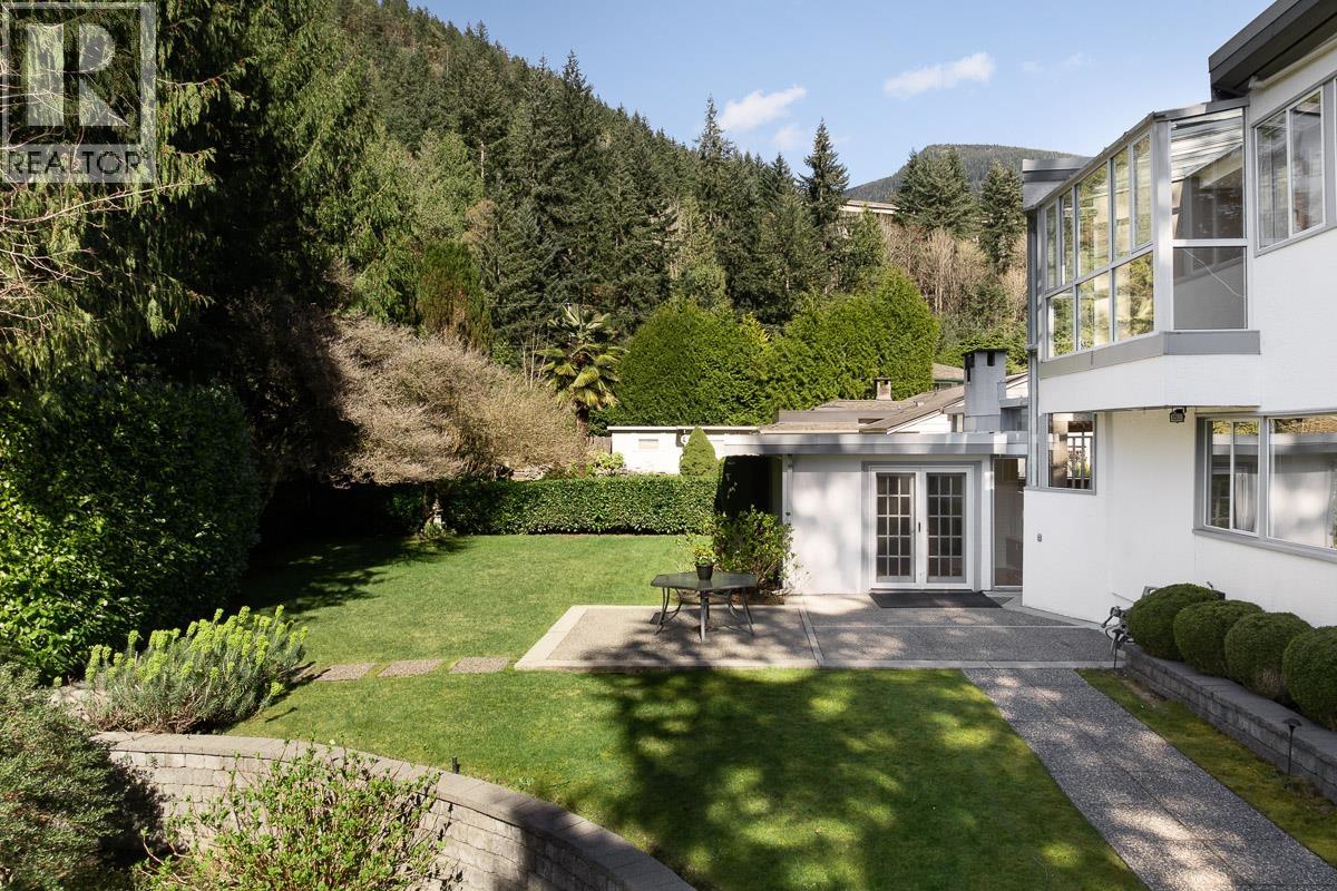 5735 Bluebell Drive, West Vancouver, British Columbia  V7W 1T2 - Photo 31 - R3104470