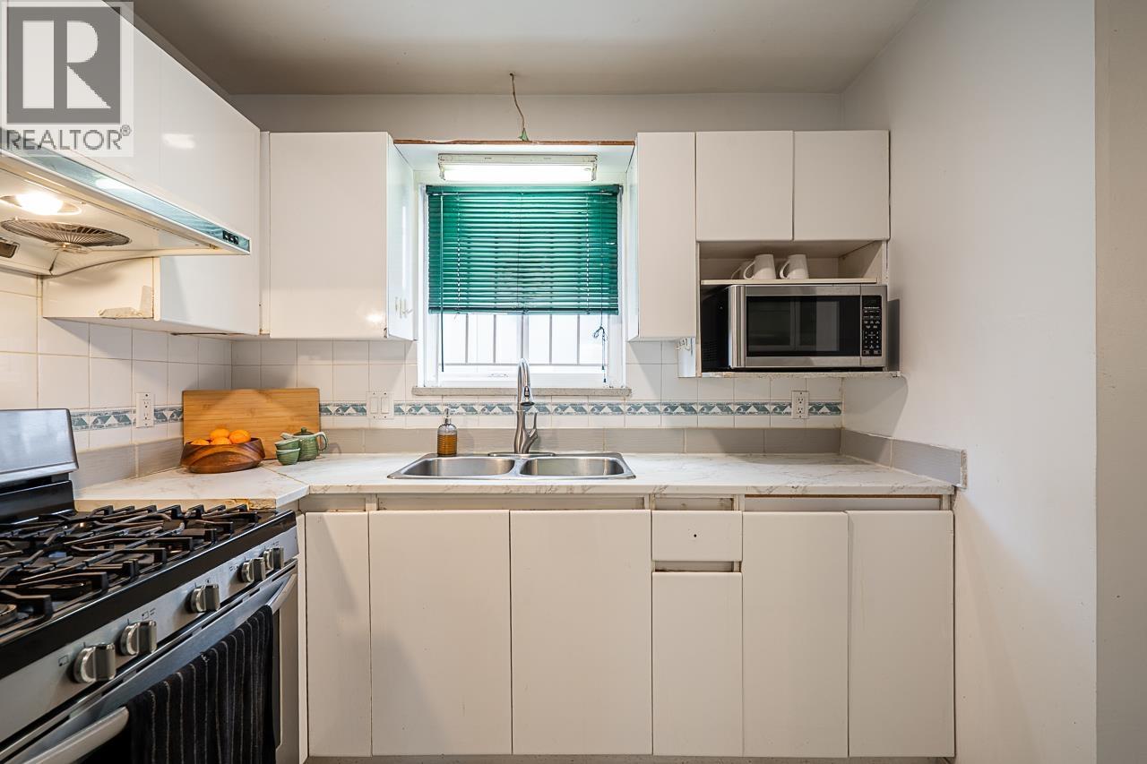 1407 E 12th Avenue, Vancouver, British Columbia  V5N 2A1 - Photo 15 - R3105166