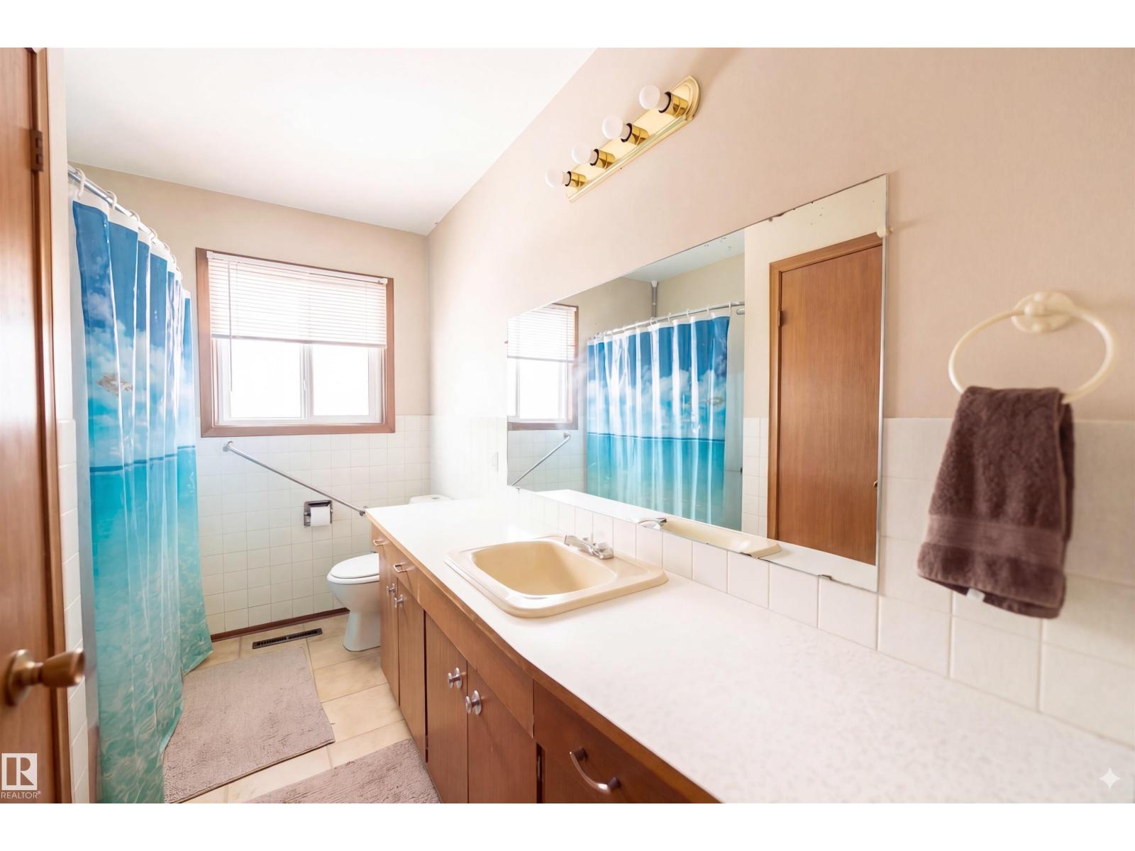 13524 113a St Nw, Edmonton, Alberta  T5R 5C4 - Photo 9 - E4479796