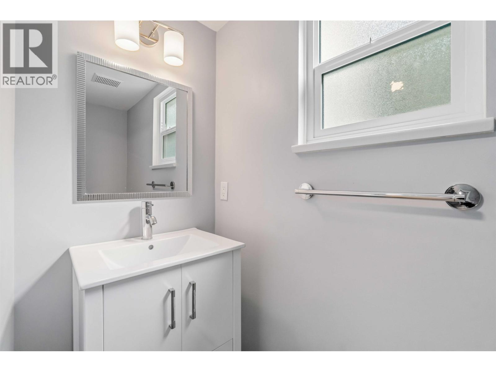 5 1135 Lansdowne Drive, Coquitlam, British Columbia  V3B 7K6 - Photo 13 - R3104349