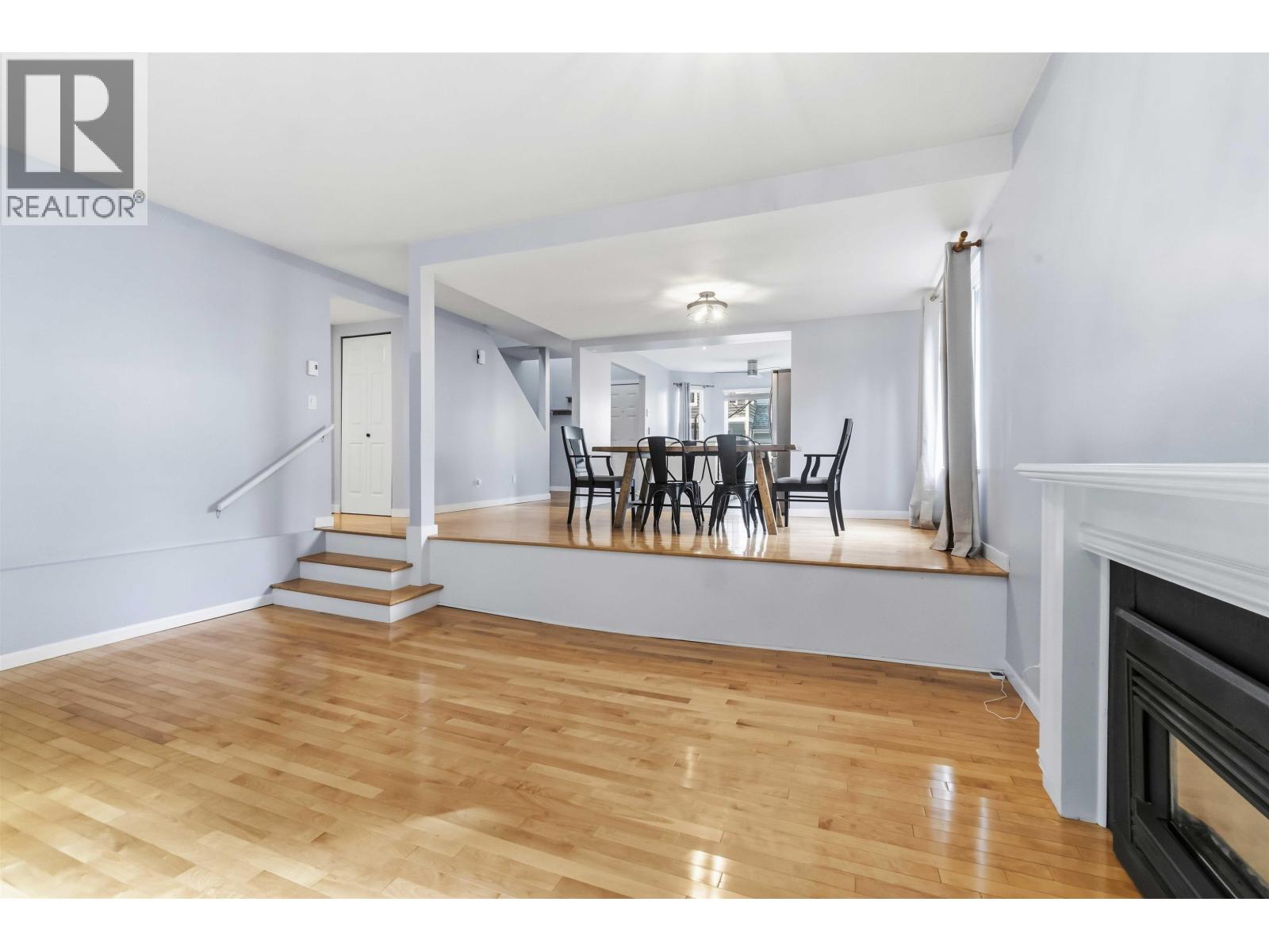 5 1135 Lansdowne Drive, Coquitlam, British Columbia  V3B 7K6 - Photo 9 - R3104349