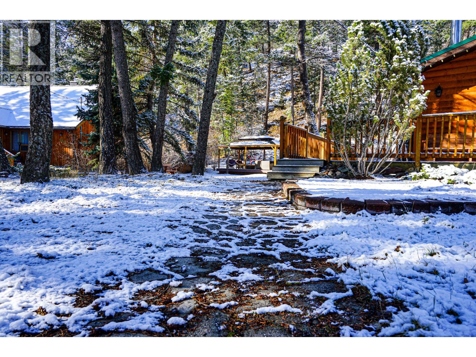 5405 Dutch Creek Road, Dutch Creek, British Columbia  V0B 1L2 - Photo 3 - 10381351