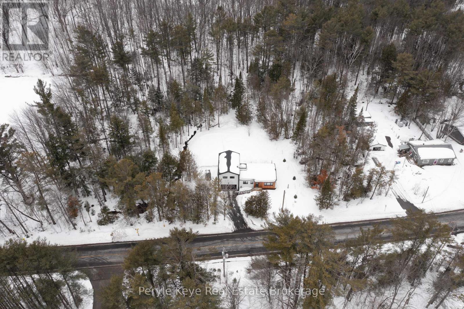 1290 Cedar Lane, Bracebridge, Ontario  P1L 1W9 - Photo 6 - X12938050