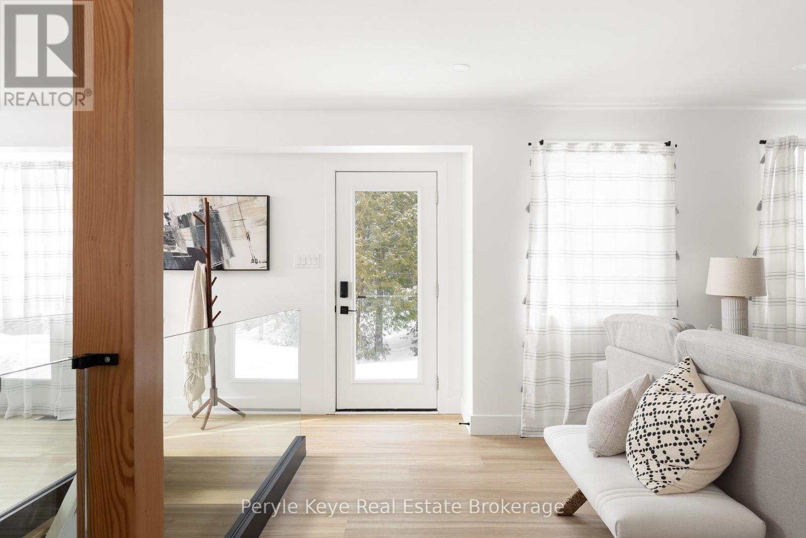 1290 Cedar Lane, Bracebridge, Ontario  P1L 1W9 - Photo 9 - X12938050