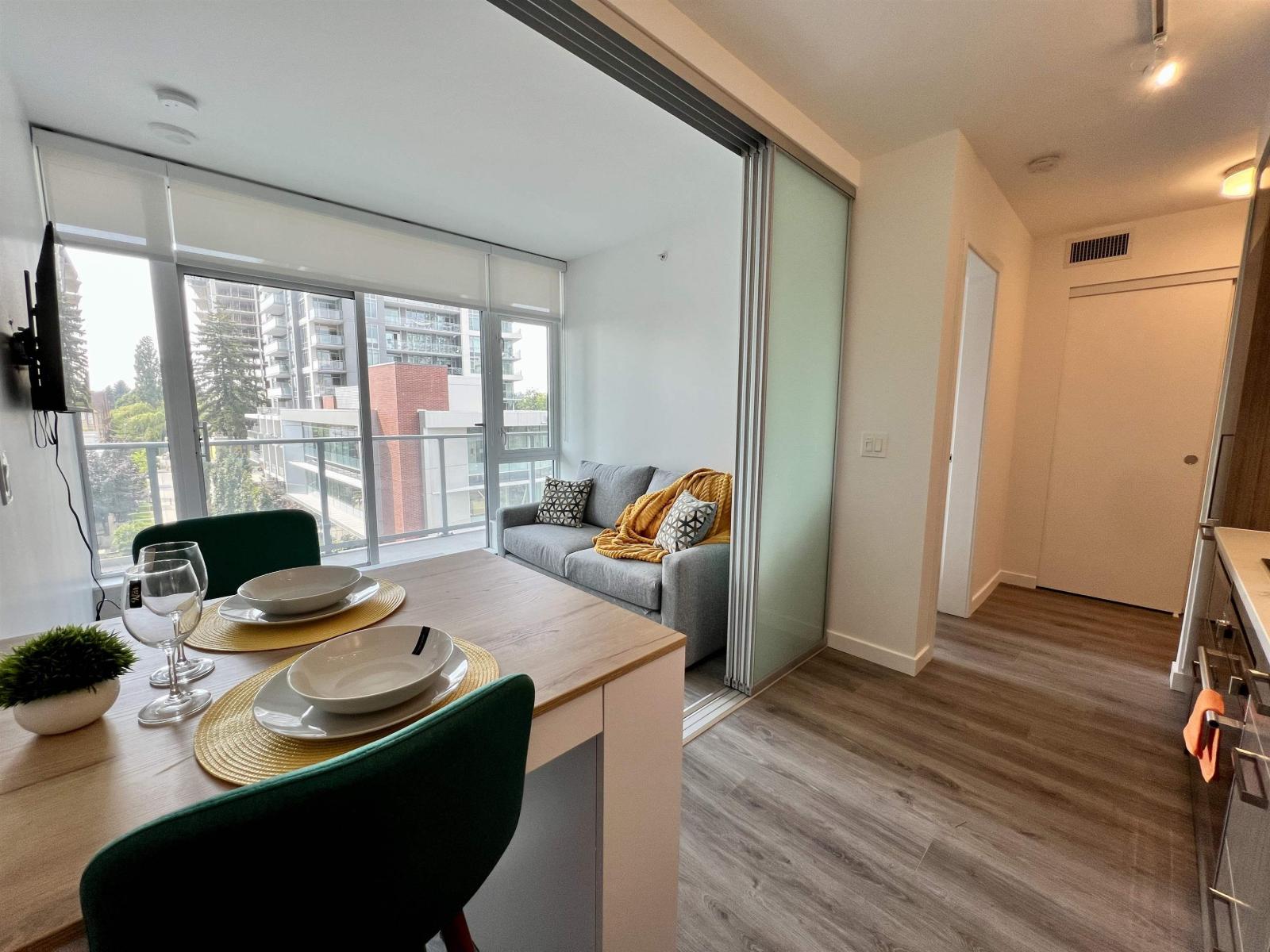 501 13350 Central Avenue, Surrey, British Columbia V3T 0S1 - Photo 1 - R3105227