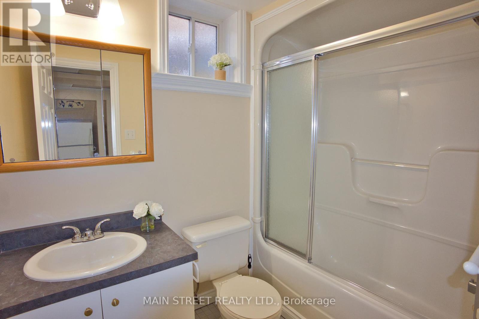 204 Robinson Drive, Newmarket, Ontario  L3Y 5M5 - Photo 16 - N12937708