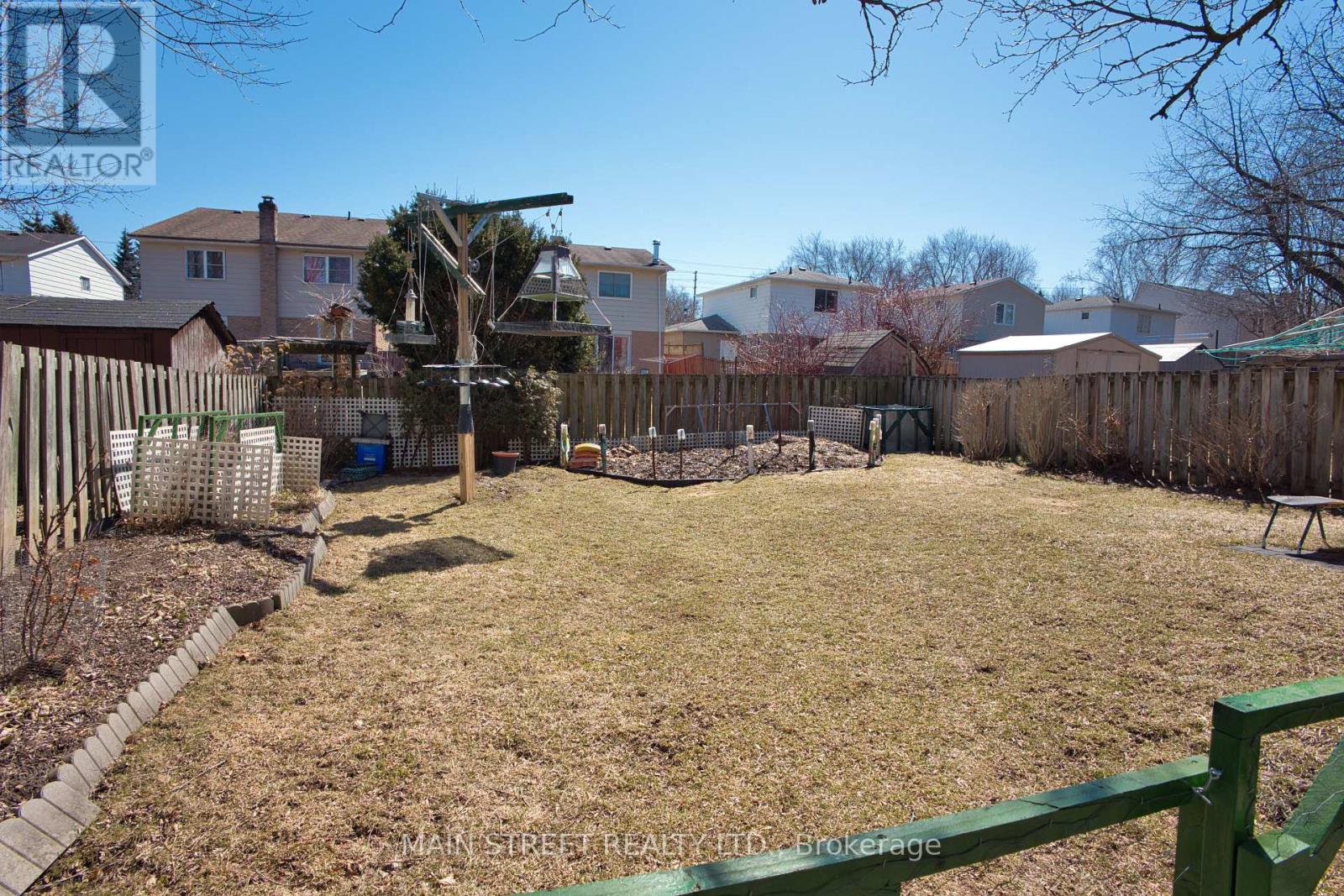 204 Robinson Drive, Newmarket, Ontario  L3Y 5M5 - Photo 17 - N12937708