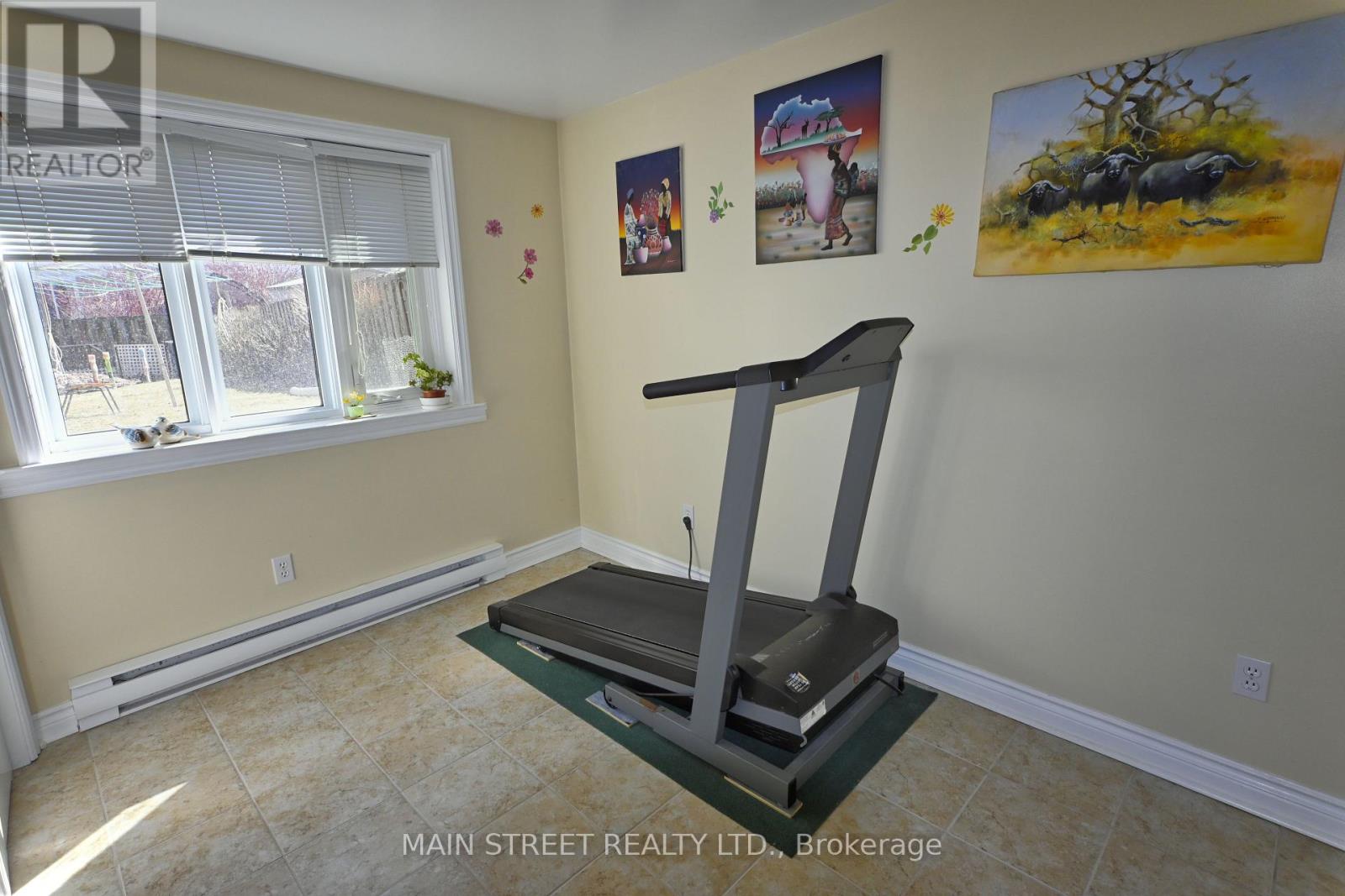 204 Robinson Drive, Newmarket, Ontario  L3Y 5M5 - Photo 14 - N12937708