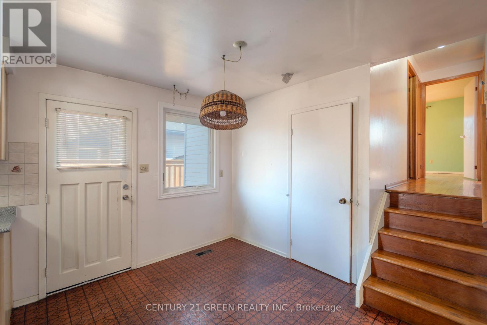 729 West 5th Street, Hamilton, Ontario  L9C 3R3 - Photo 16 - X12937976