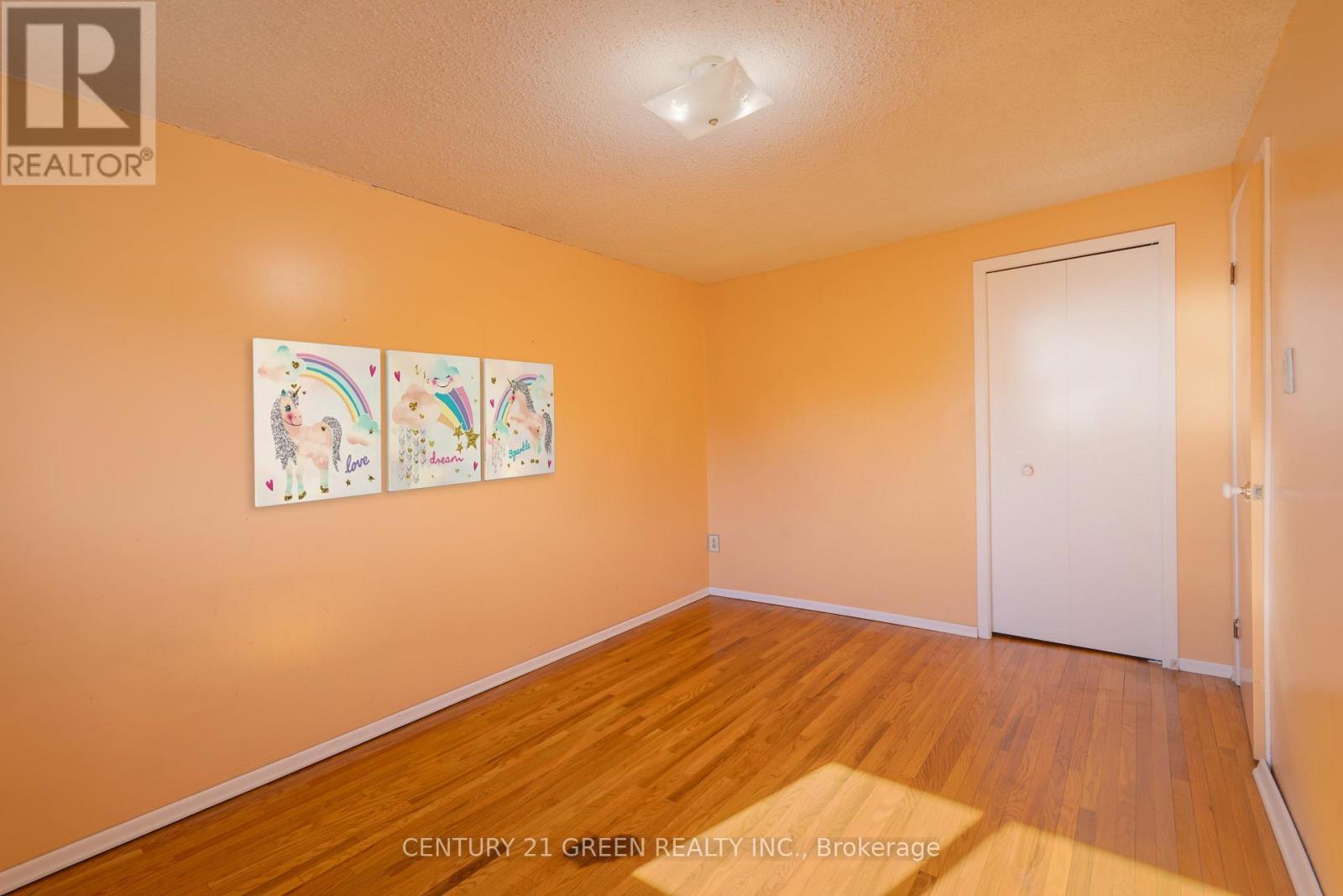 729 West 5th Street, Hamilton, Ontario  L9C 3R3 - Photo 24 - X12937976