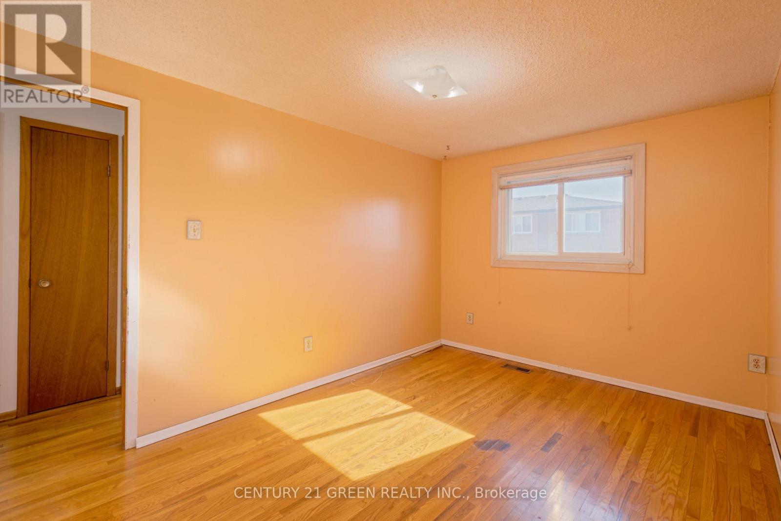 729 West 5th Street, Hamilton, Ontario  L9C 3R3 - Photo 22 - X12937976