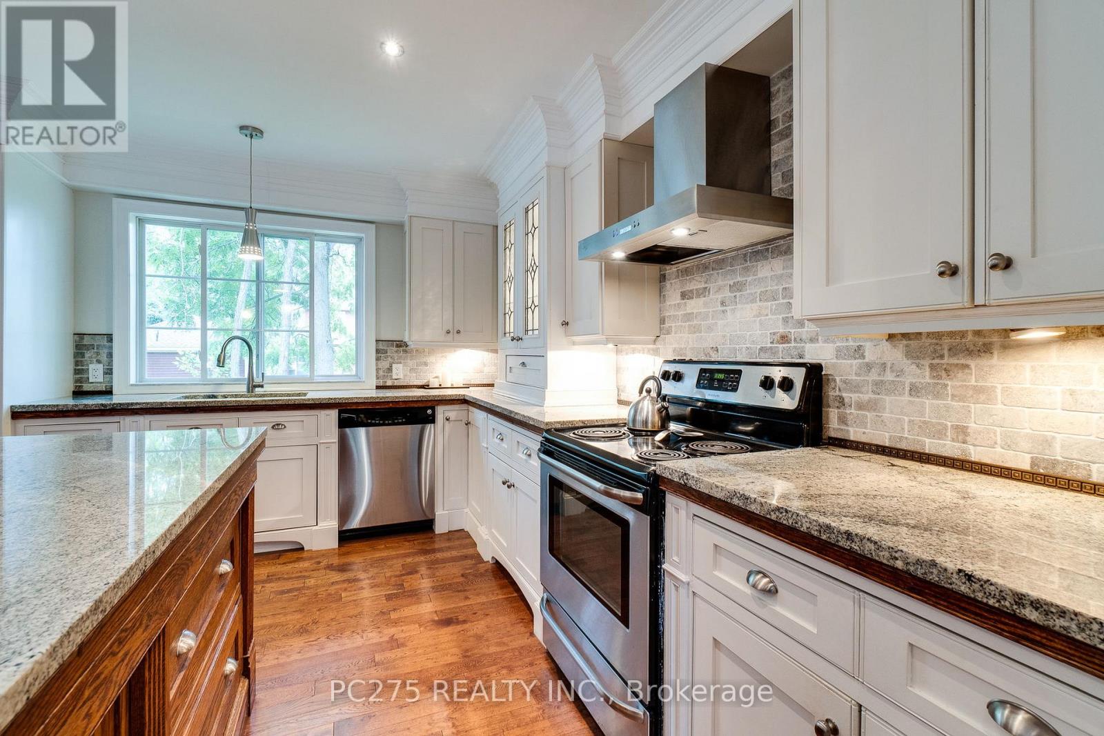 23 Mactavesh Crescent, Bluewater, Ontario  N0M 1G0 - Photo 14 - X12433234