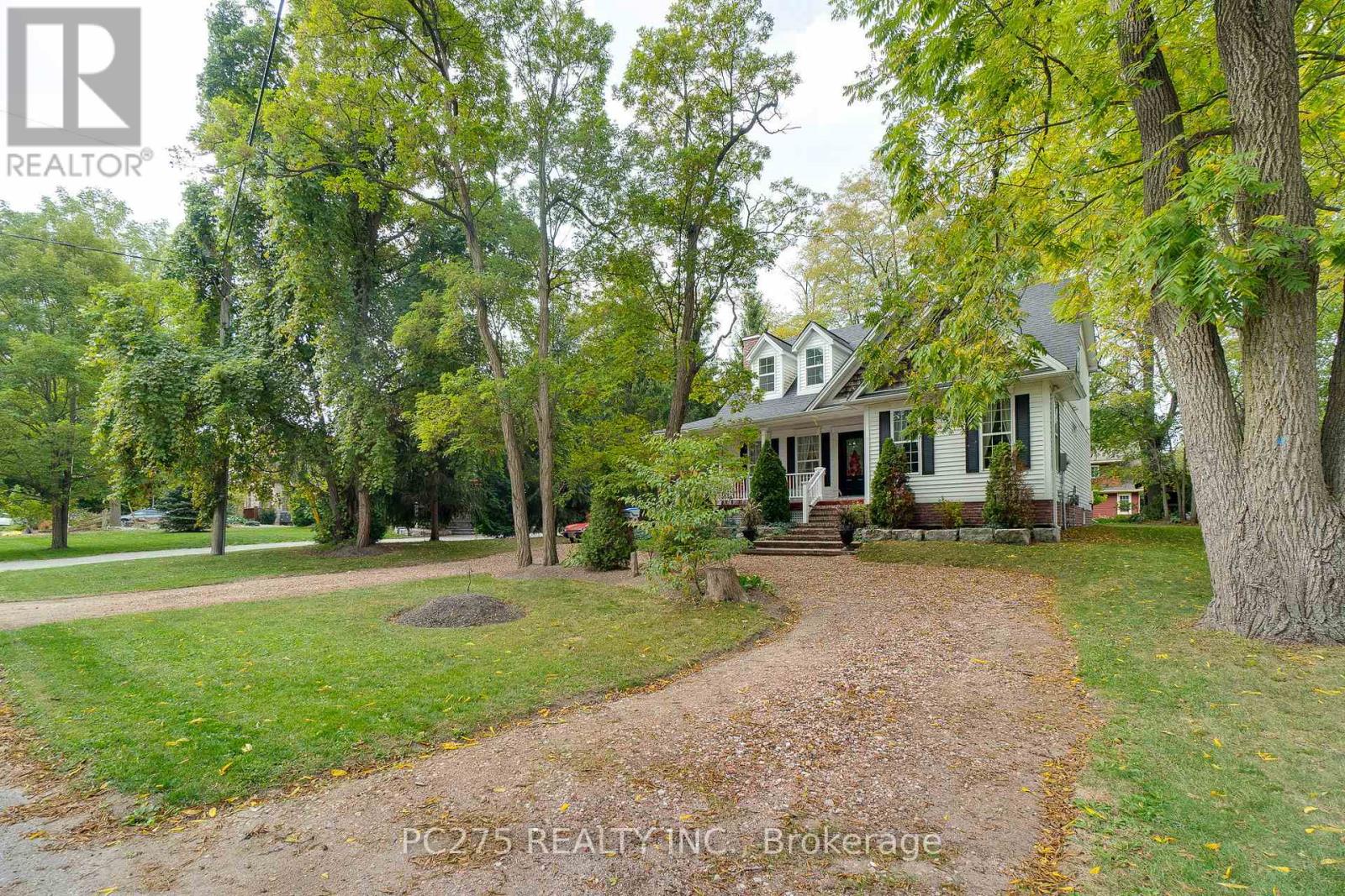 23 Mactavesh Crescent, Bluewater, Ontario  N0M 1G0 - Photo 2 - X12433234