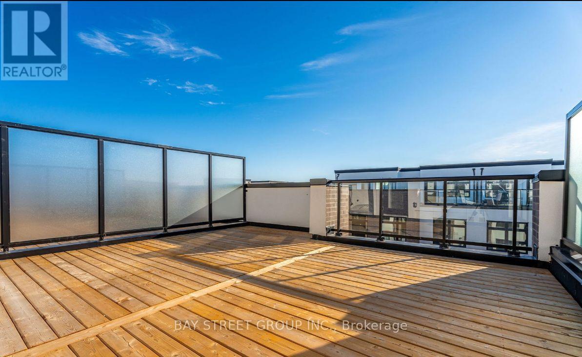 102 - 1585 Rose Way, Milton, Ontario  L9T 7E7 - Photo 13 - W12922296