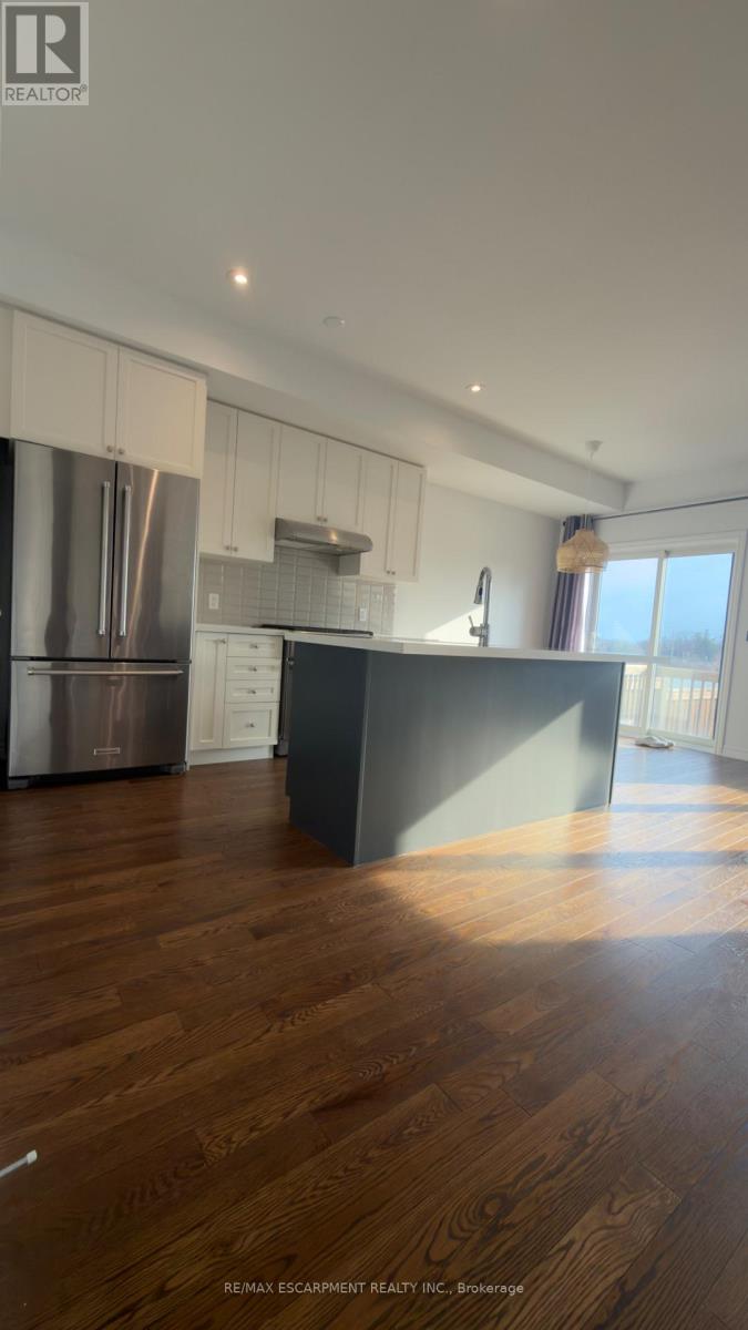 3056 Cascade Common Court, Oakville, Ontario L6H 0R7 - Photo 47 - W12937512