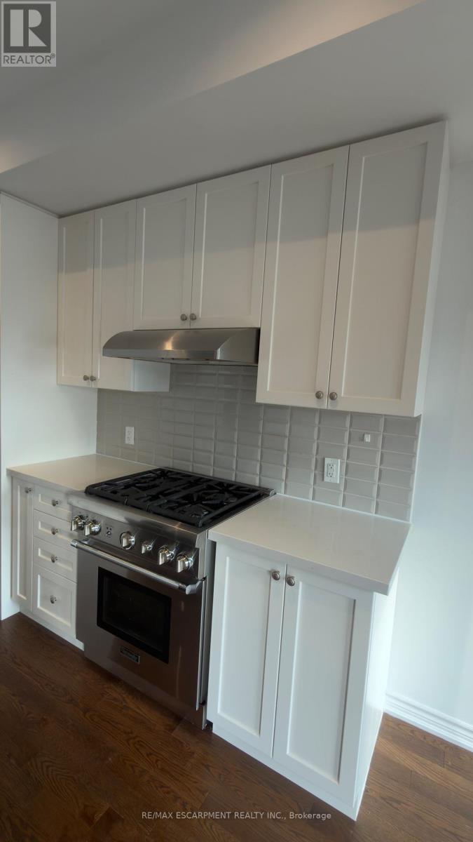 3056 Cascade Common Court, Oakville, Ontario L6H 0R7 - Photo 46 - W12937512