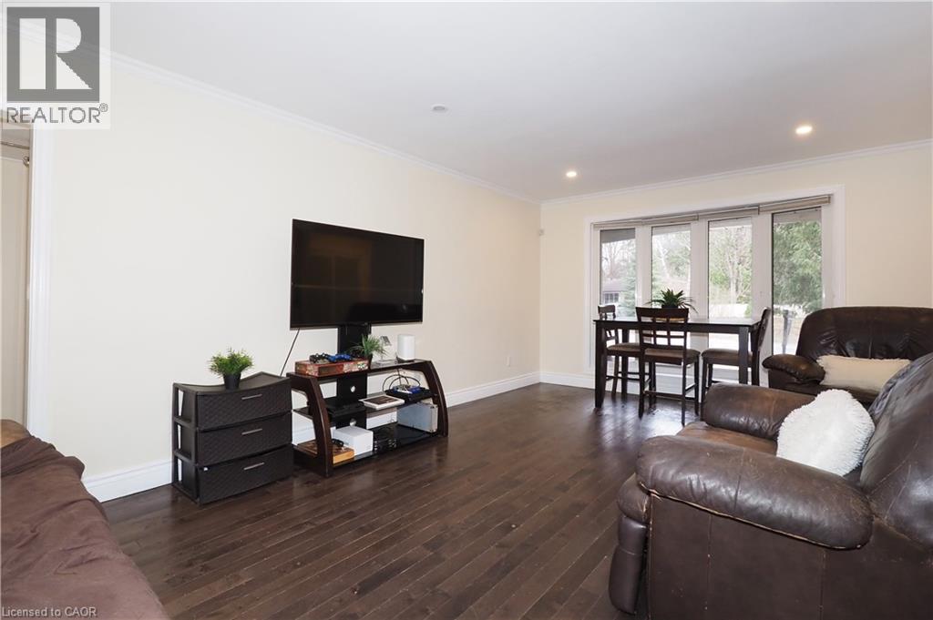 163 Pinegrove Crescent, Waterloo, Ontario  N2L 4T9 - Photo 7 - 40814213