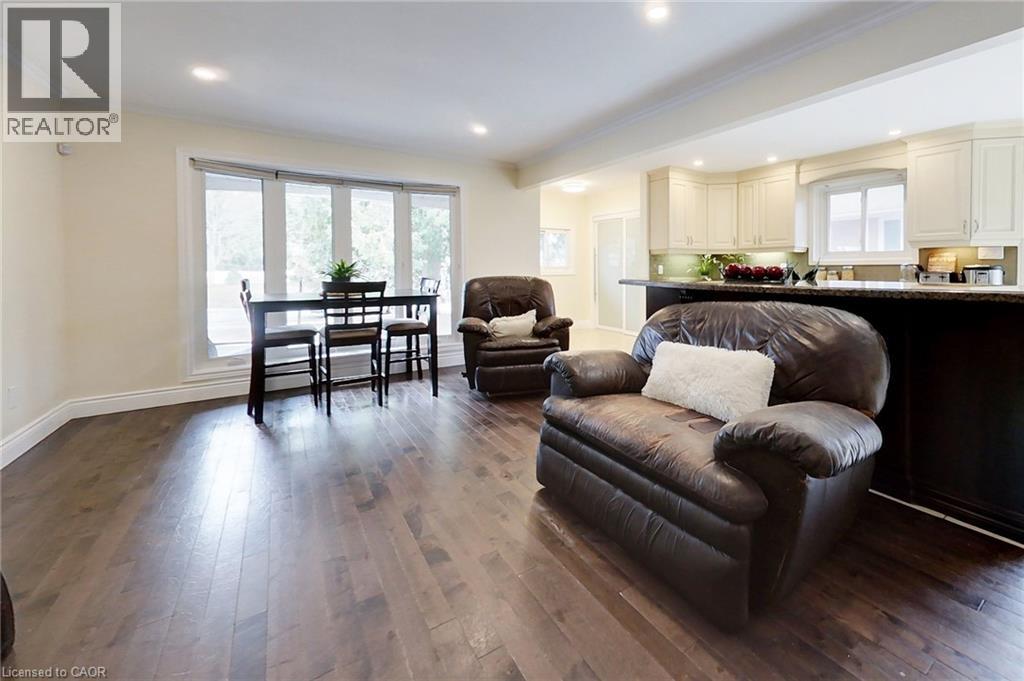 163 Pinegrove Crescent, Waterloo, Ontario  N2L 4T9 - Photo 8 - 40814213