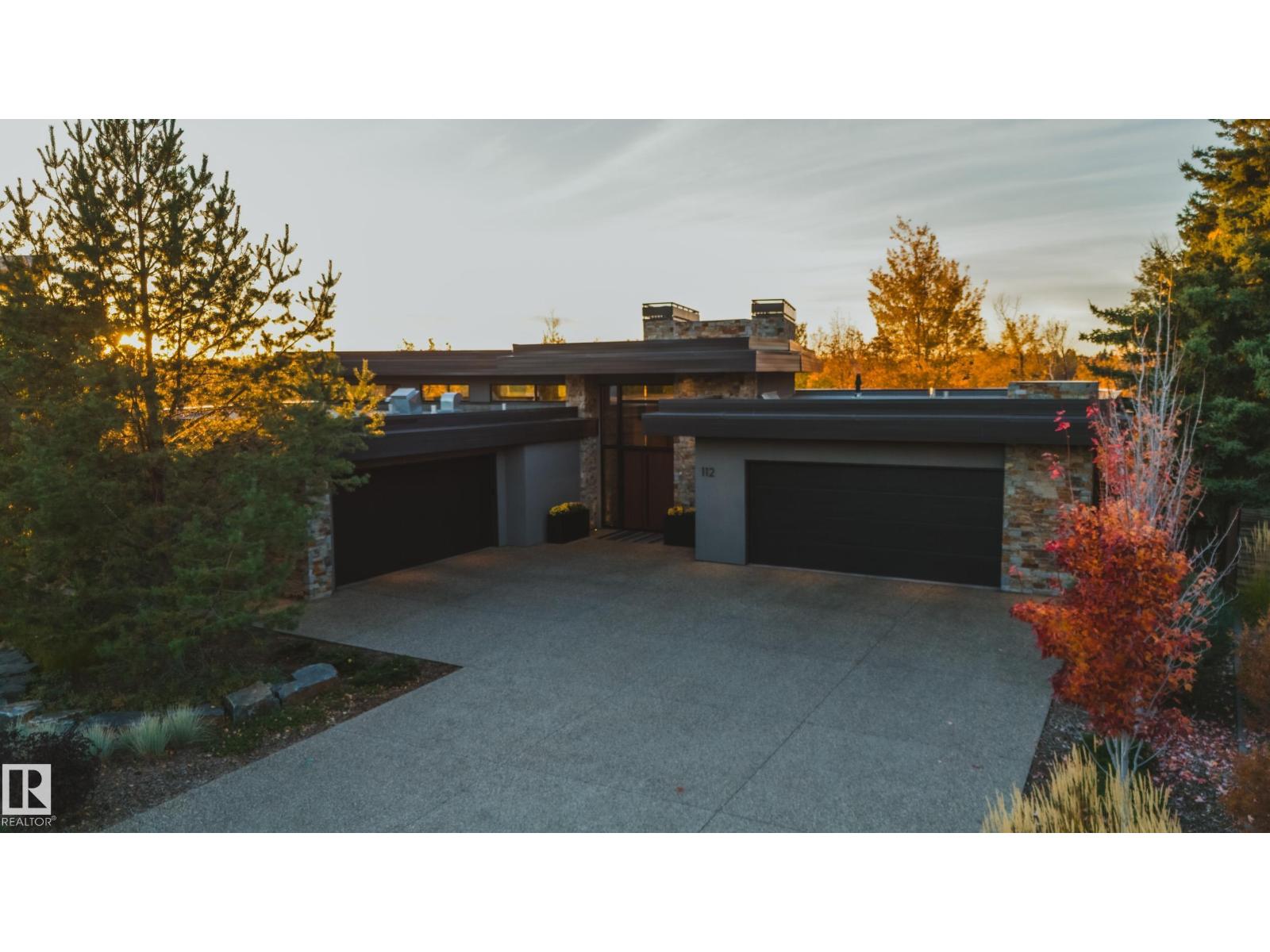 112 Westbrook Dr Nw, Edmonton, Alberta  T6J 2E1 - Photo 3 - E4465054