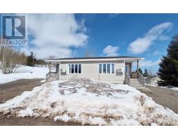 14 Leamington Heights